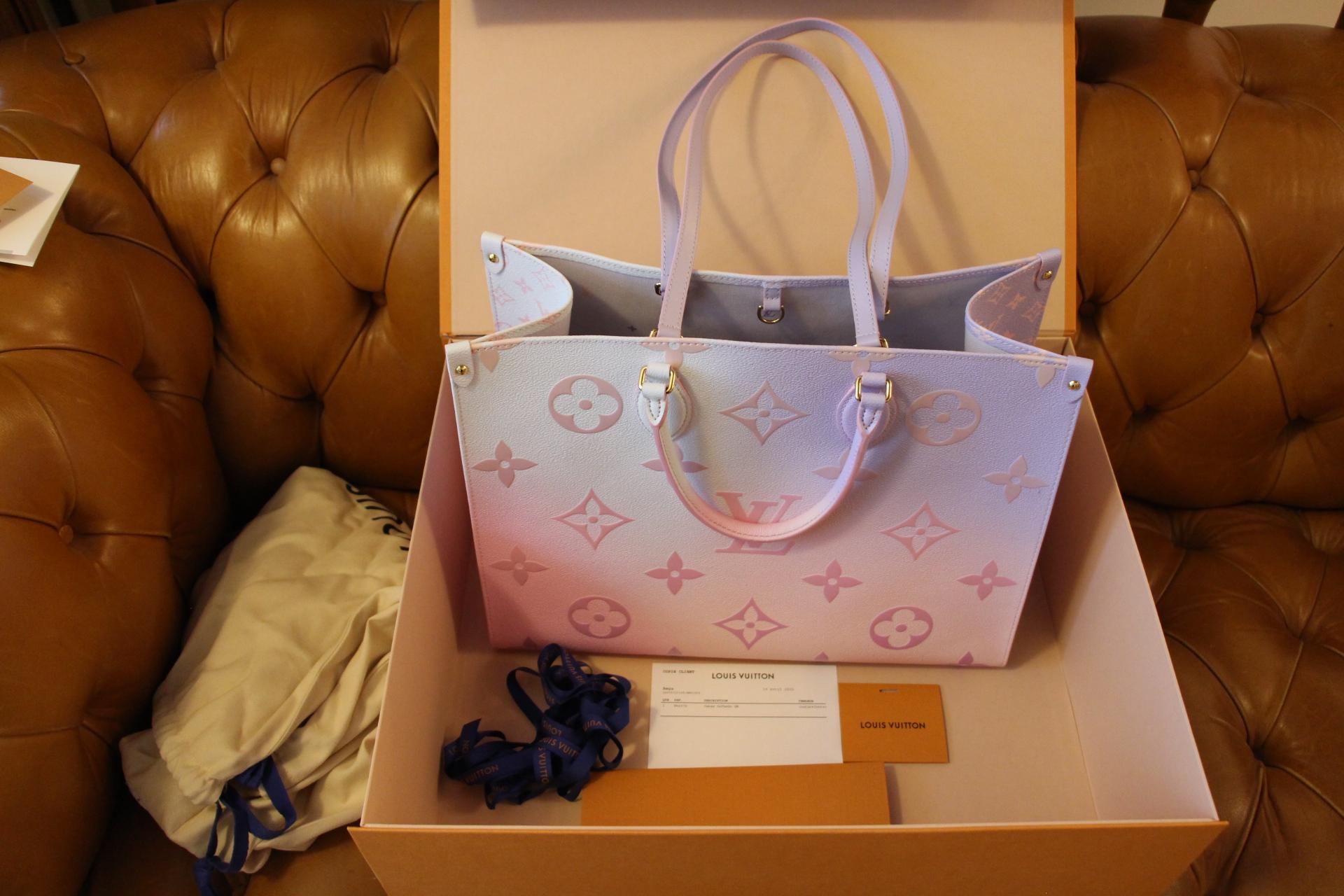 Louis Vuitton Sunrise Pastel Onthego GM Bag  For Sale 8