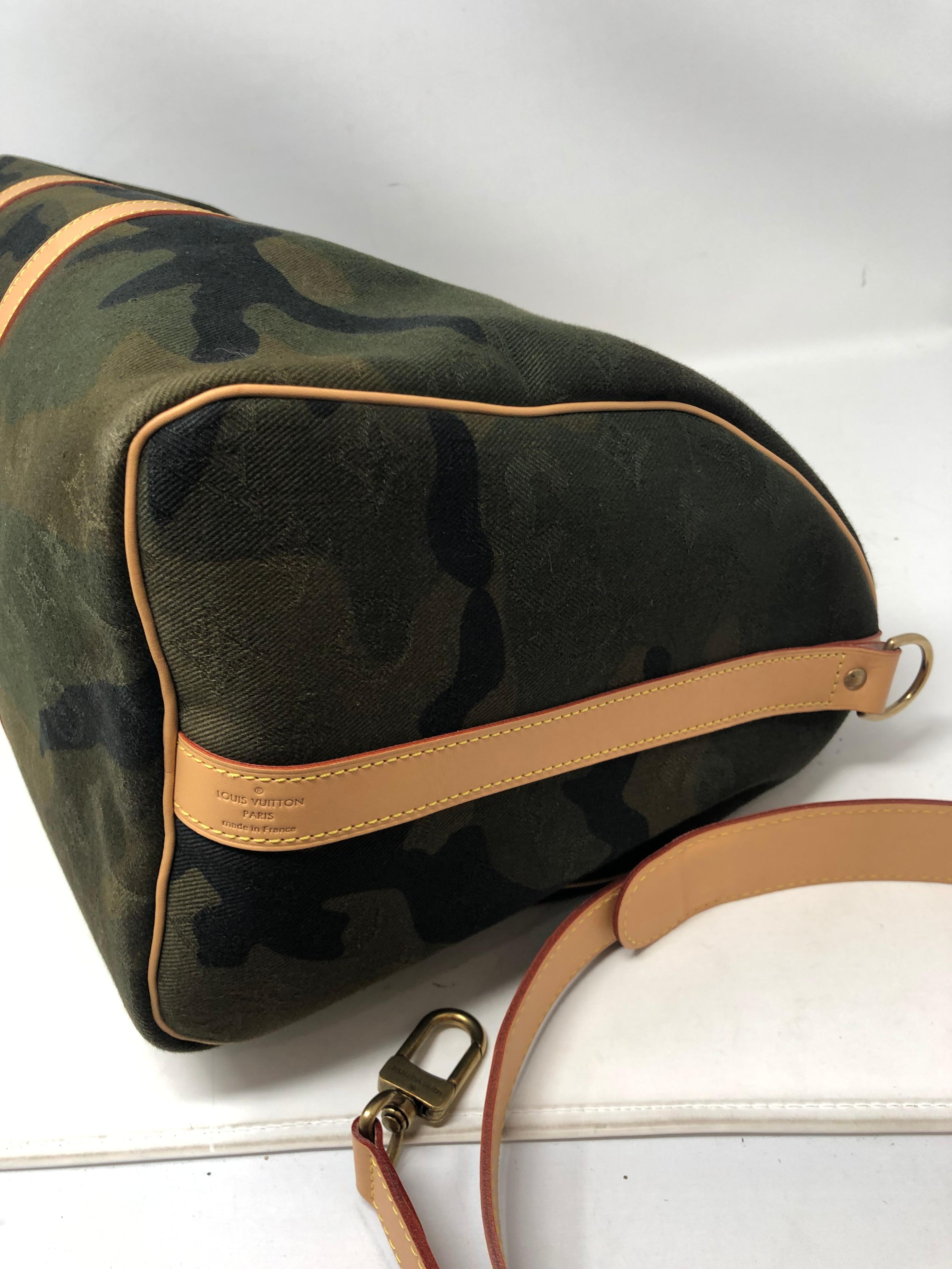 Louis Vuitton Supreme Camouflage Keepall 45 2