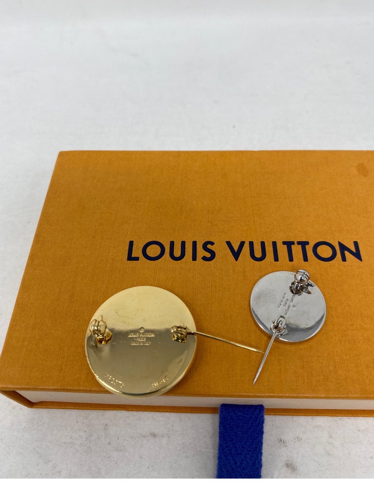 Louis Vuitton Supreme Brooch Set NIB