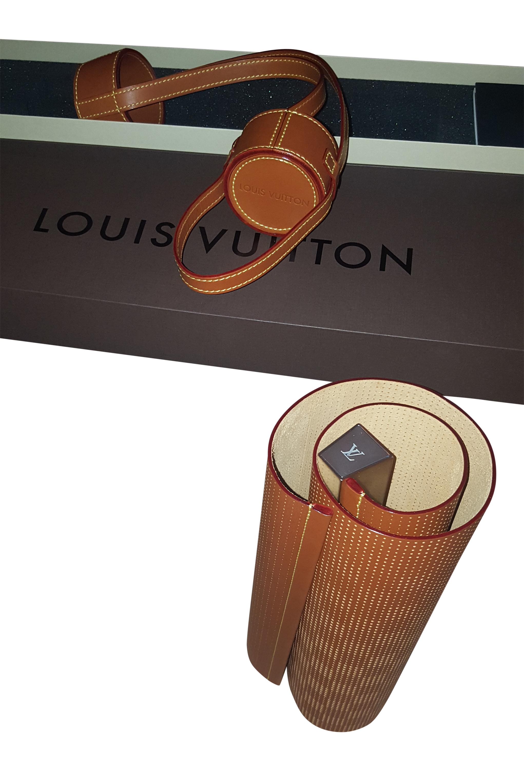 Allemand Lampe de bureau Louis Vuitton en surface (édition limitée par Nendo  - Objets Nomades) en vente