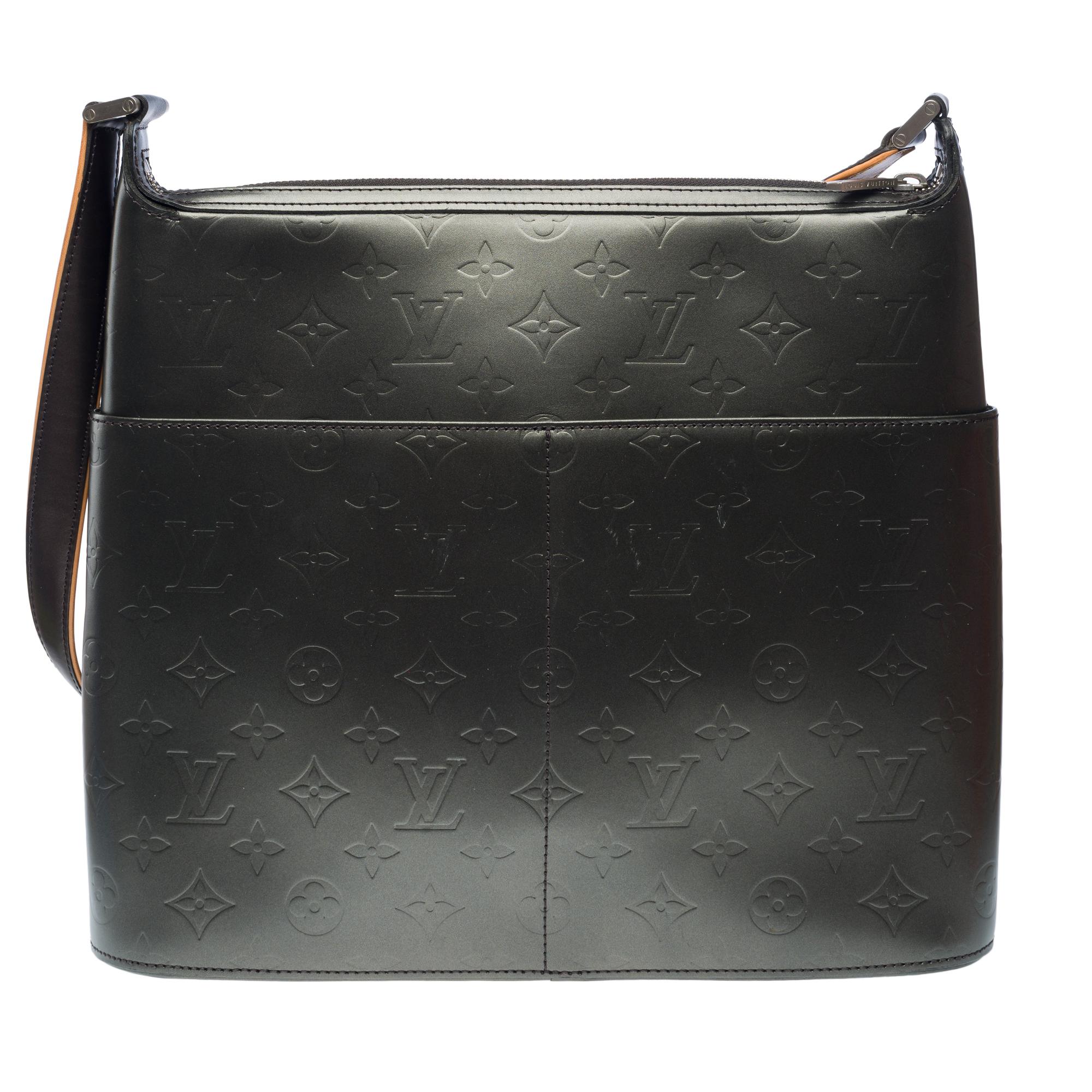 Louis Vuitton Sutter shoulder bag in silver monogram leather, SHW In Excellent Condition For Sale In Paris, IDF