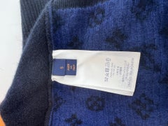 Herren Pullover aus Kaschmir mit Marineblauem Monogramm und Rundhalsausschnitt von Louis Vuitton, Größe S