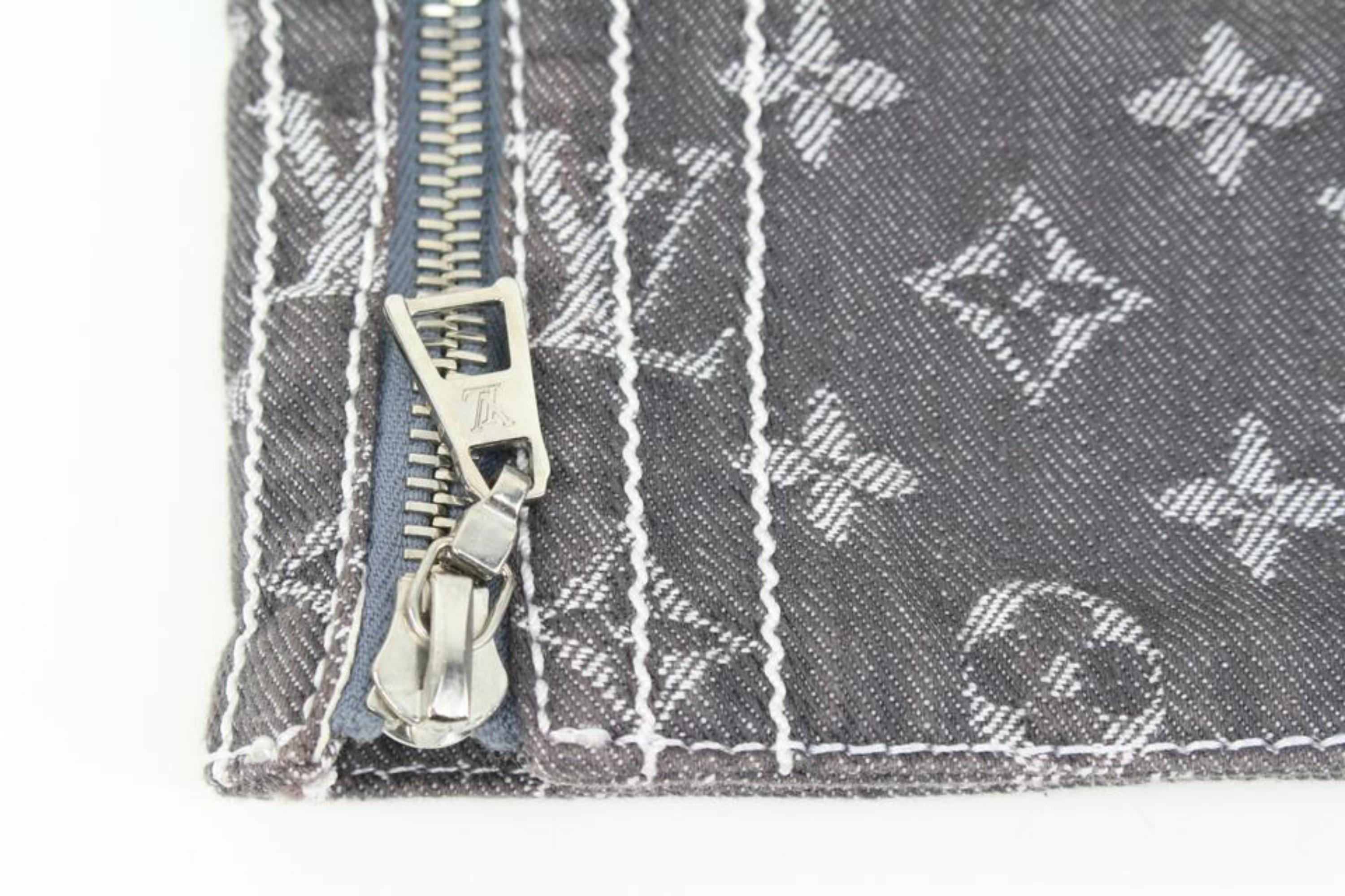 Louis Vuitton Sz 2  Grey Denim Monogram Cropped Jeans Capri Pants Upcycle 13lz41 For Sale 2