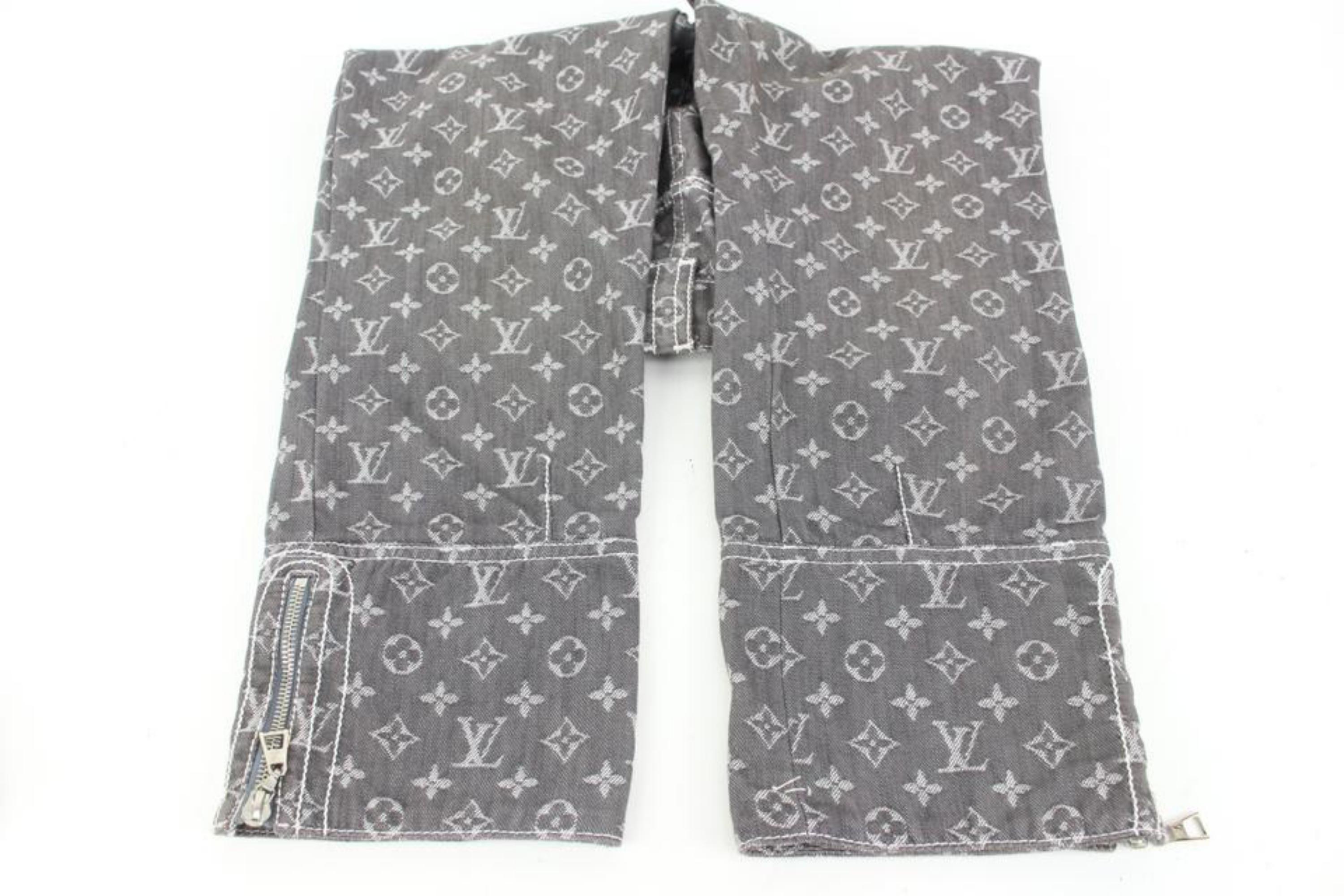 Louis Vuitton Gr. 2  Graue Jeans Capri-Hose aus Denim mit Monogramm in Kurzform und Upcycle 13lz41 in Grau im Angebot 2