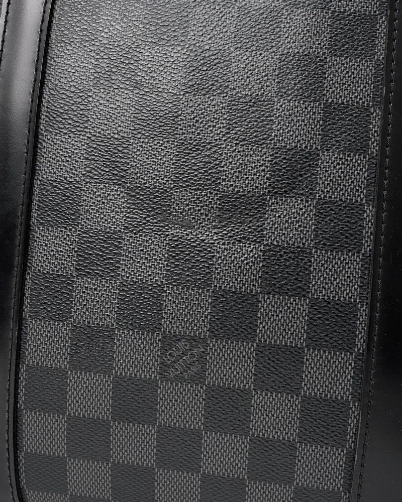 Louis Vuitton Tadao MM Damier Graphite Borsa a mano For Sale 6