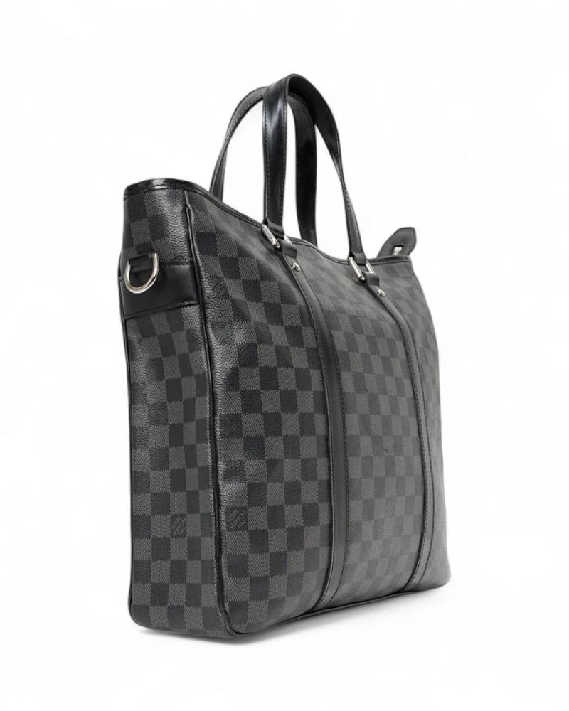 Men's Louis Vuitton Tadao MM Damier Graphite Borsa a mano For Sale