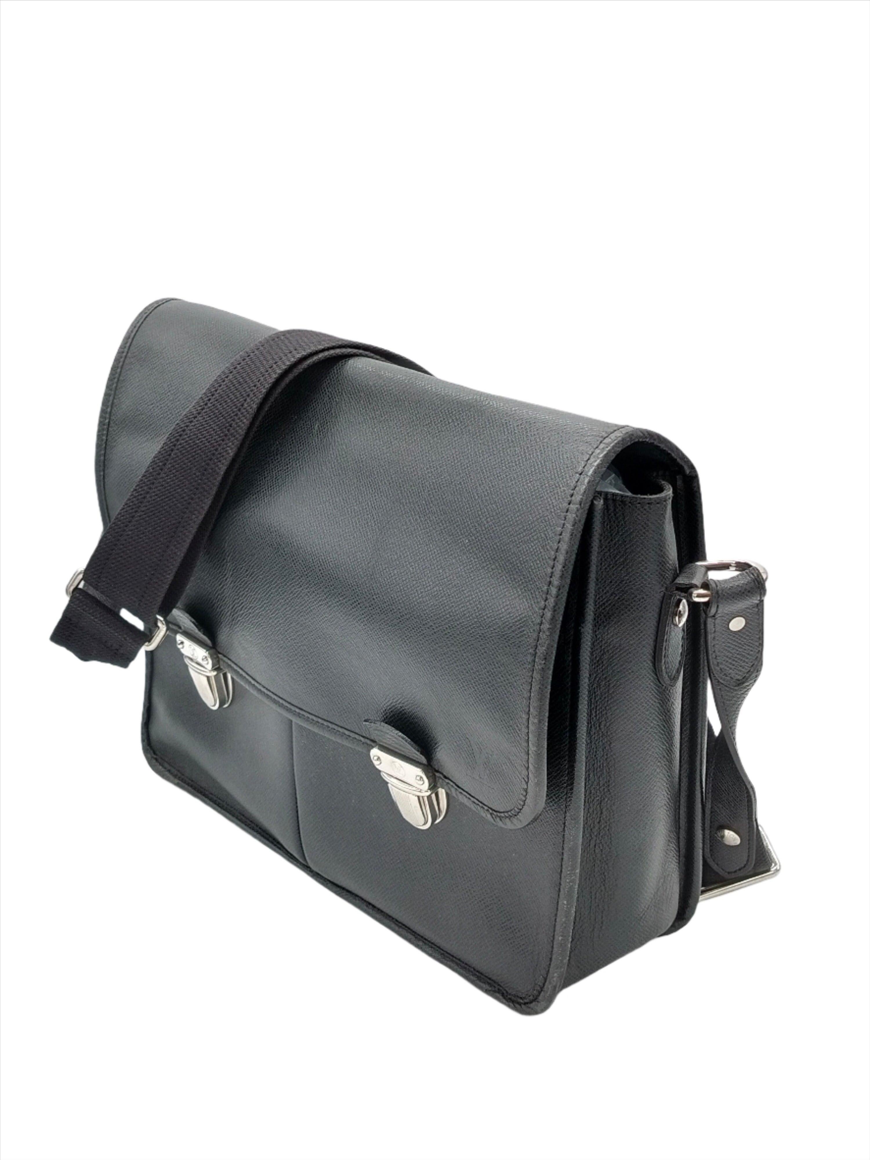 Black Louis Vuitton Taiga Alexei Messenger Bag - '00s