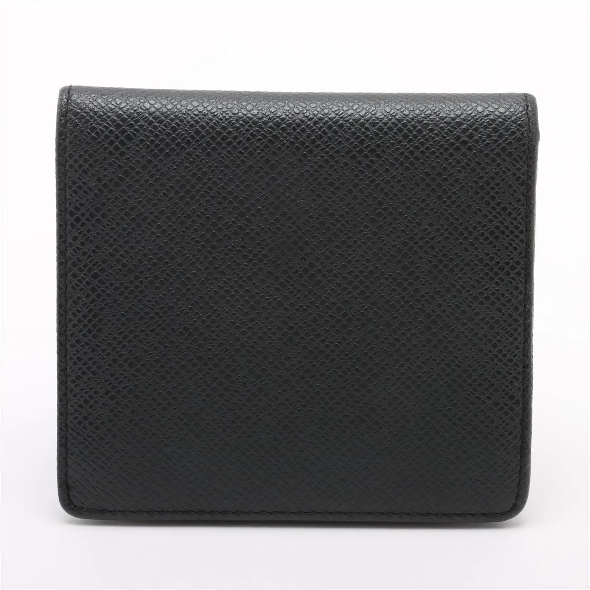 Nero Louis Vuitton Taiga Compact Wallet Black in vendita