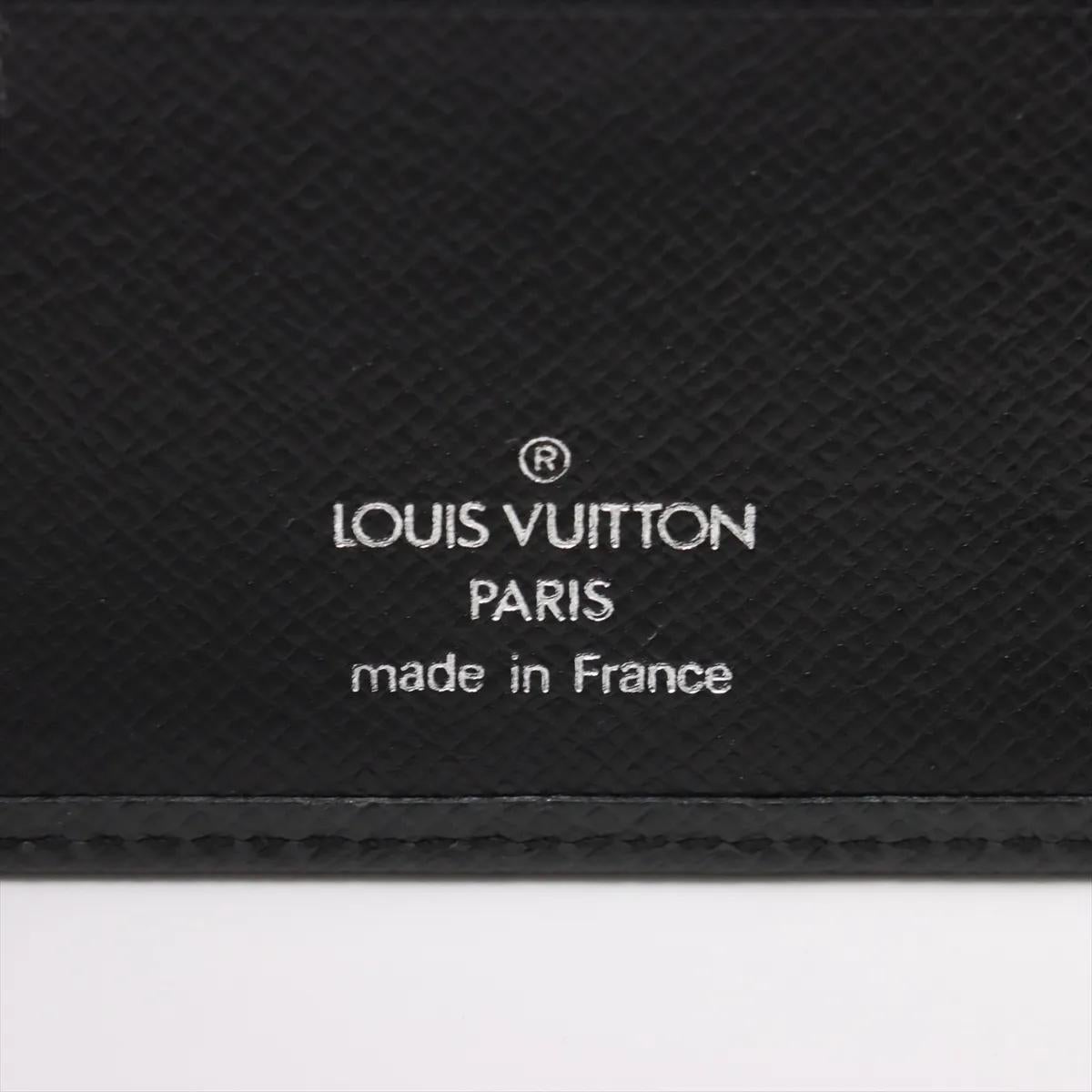 Louis Vuitton Taiga Compact Wallet Black in vendita 2