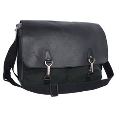 Used Louis Vuitton Taiga Dersou Messenger Business Bag Black 