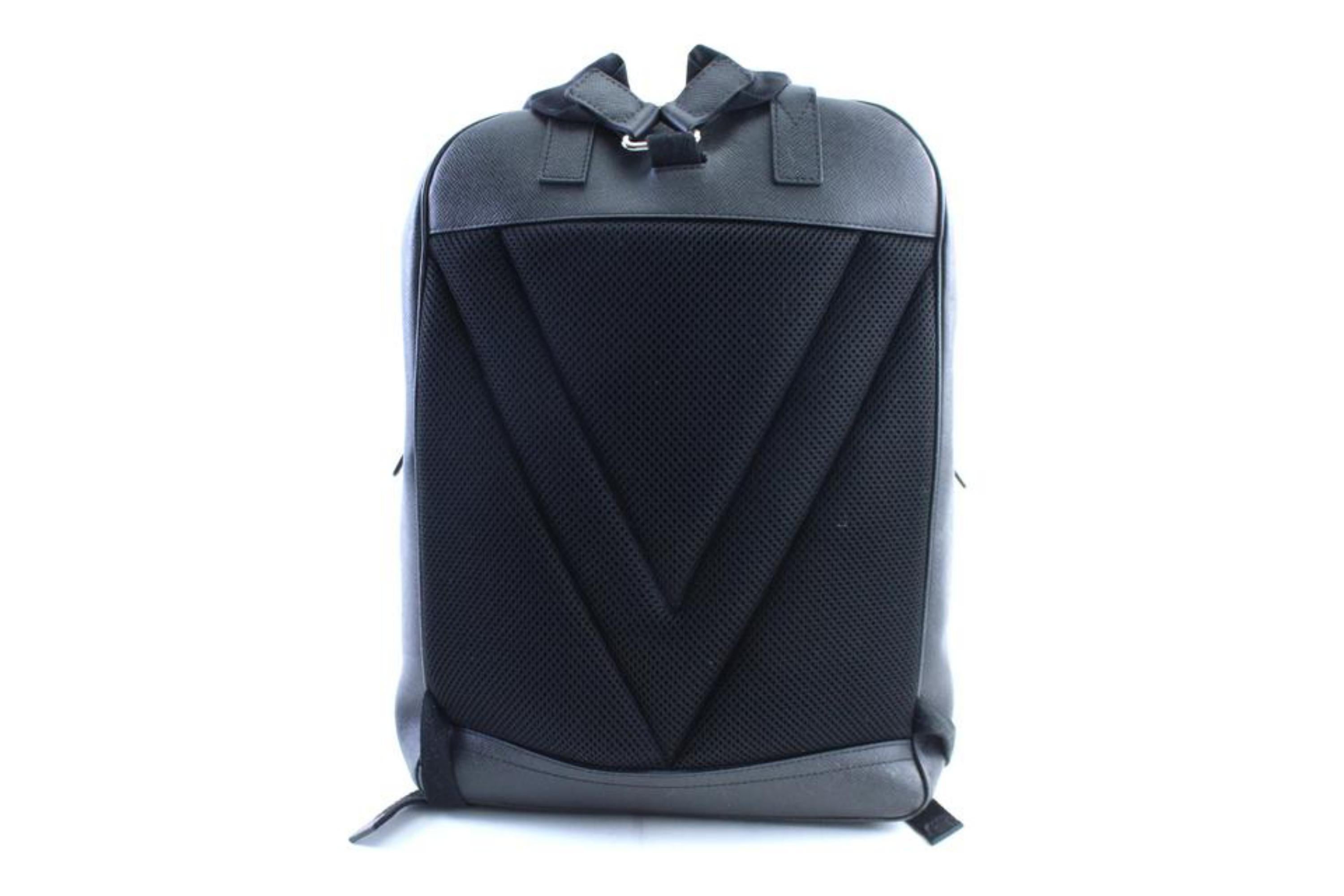 Louis Vuitton Taiga Grigori 5lr0301 Black Leather Backpack For Sale 2