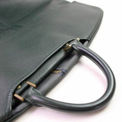 Louis Vuitton Taiga Housse Bering 866567 Grüne Weekend/ Travel-Tasche aus Leder
