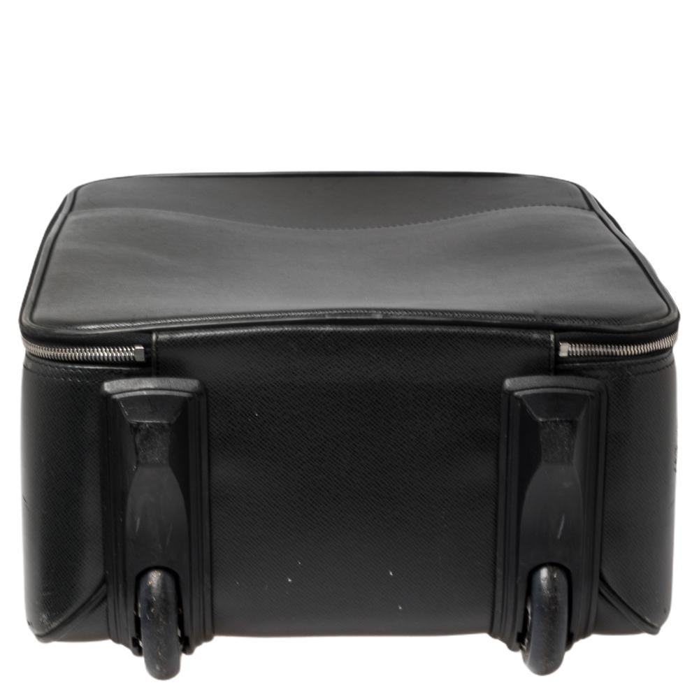Louis Vuitton Taiga Leather 45 Business Luggage 3