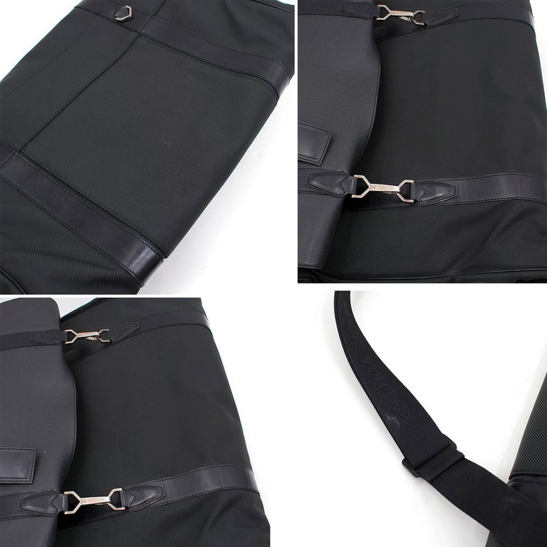 Louis Vuitton Green/Black Taiga Leather Large Gibeciere Garment