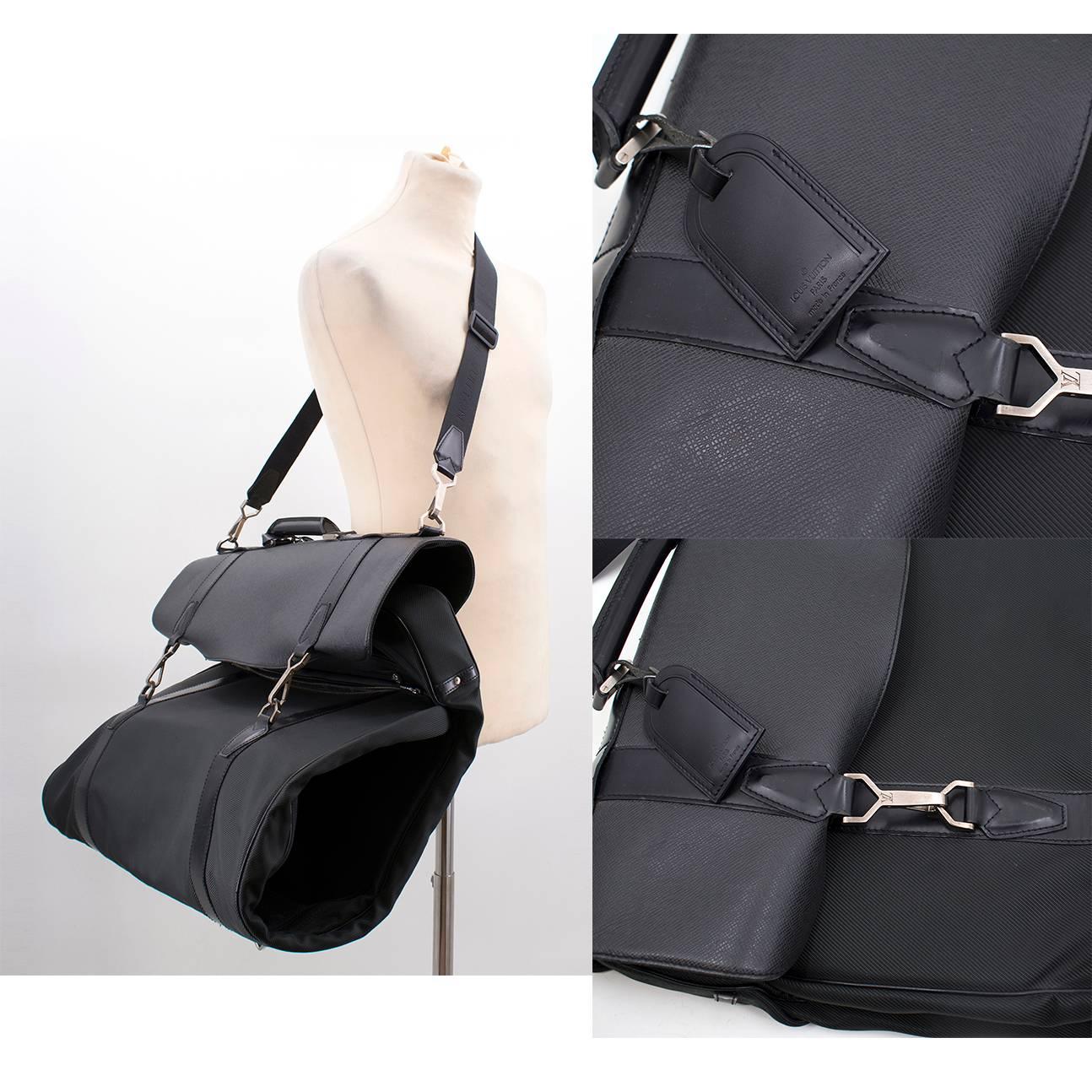 Louis Vuitton Taiga Leather Garment Bag For Sale 4