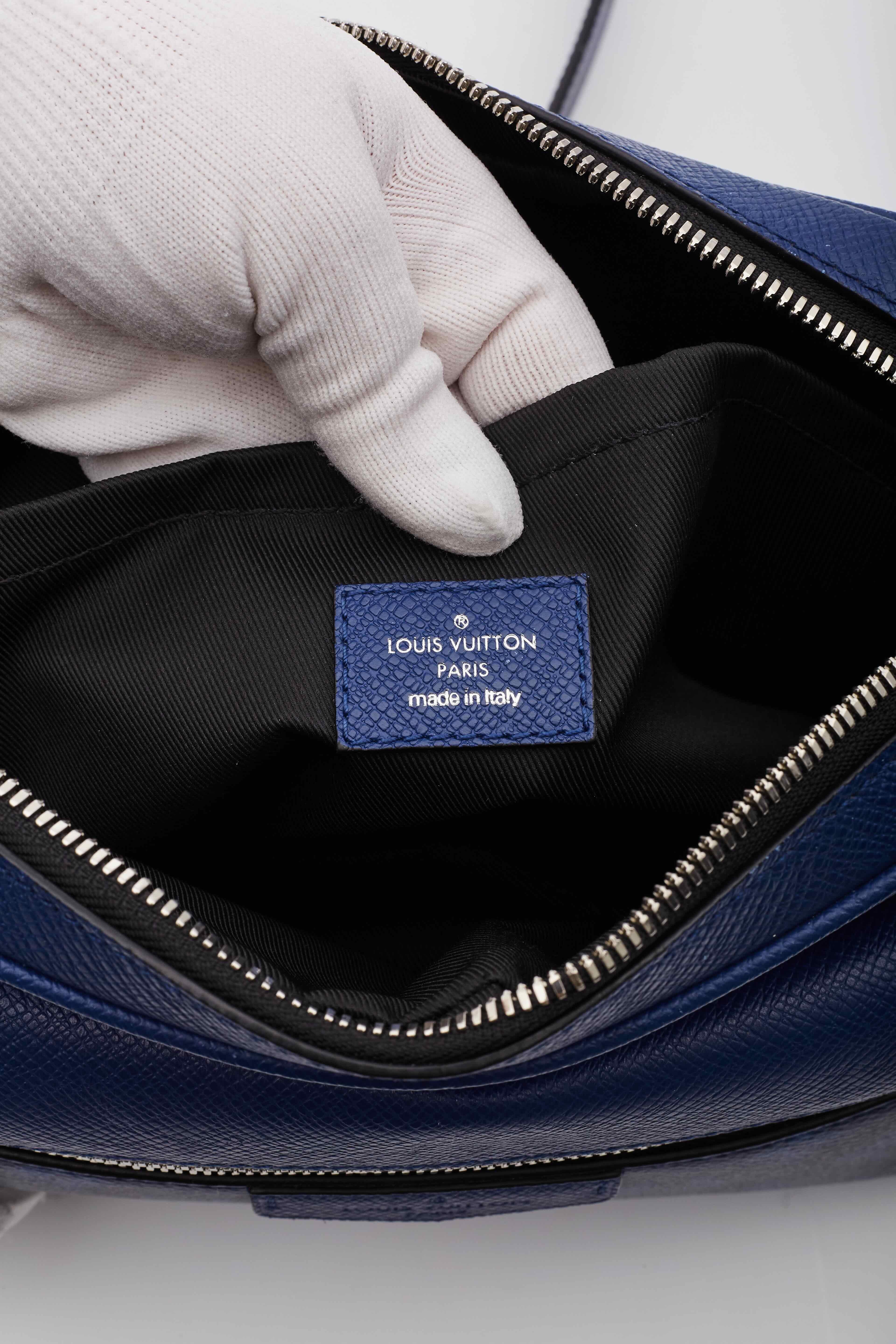 Louis Vuitton Taiga Monogram Cobalt Blue Outdoor Messenger Bag 4