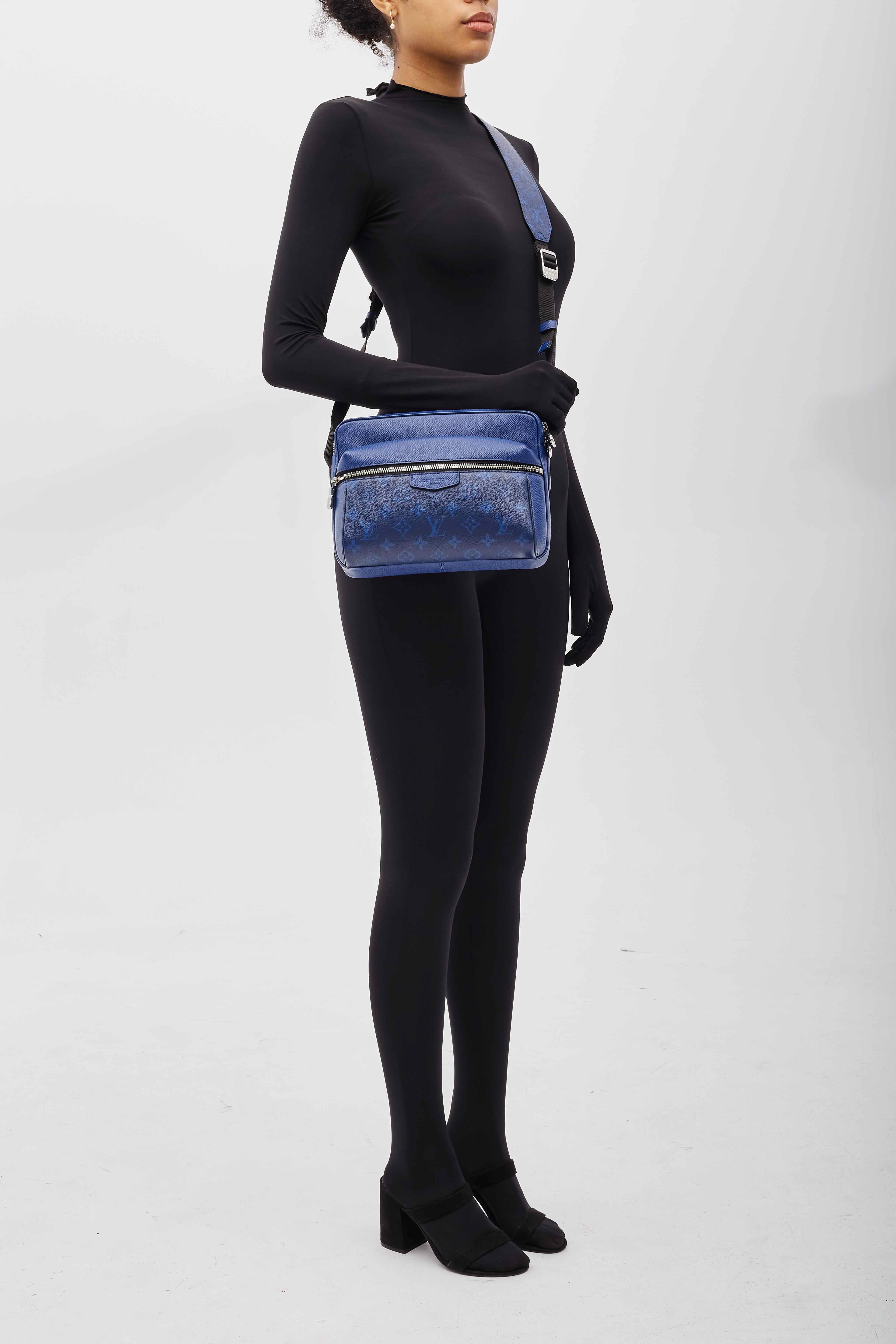 Louis Vuitton Taiga Monogram Cobalt Blue Outdoor Messenger Bag 5