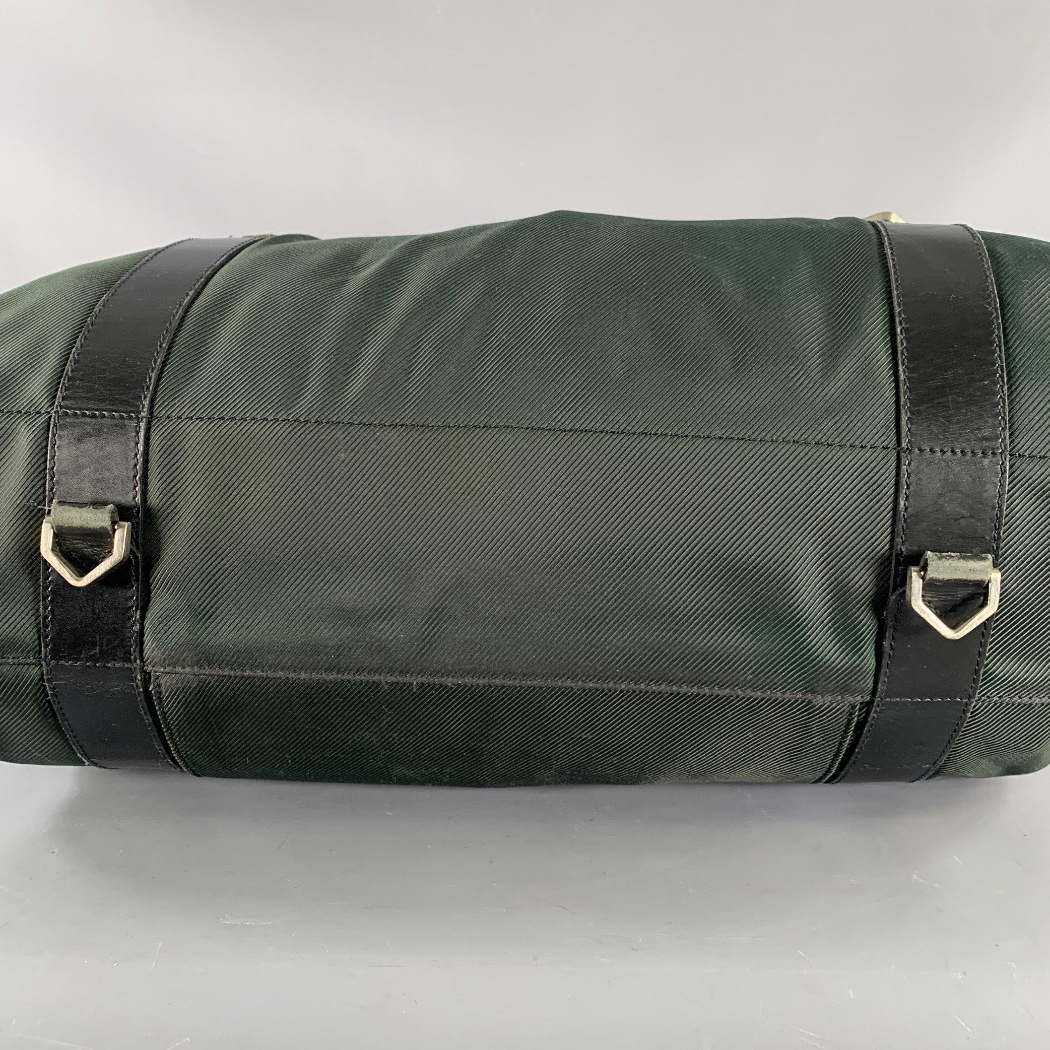LOUIS VUITTON Taiga Portable Gibeciere Ardoise Green Black Two Tone Nylon Leather Travel Suitcase Bag For Sale 3