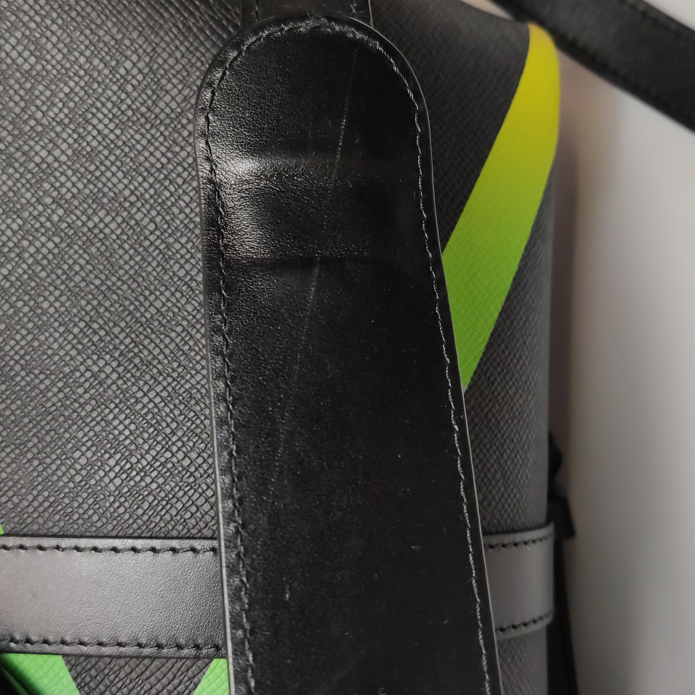Louis Vuitton Taiga Rainbow Black Keepall Bandouliere 50 Leather For Sale 7