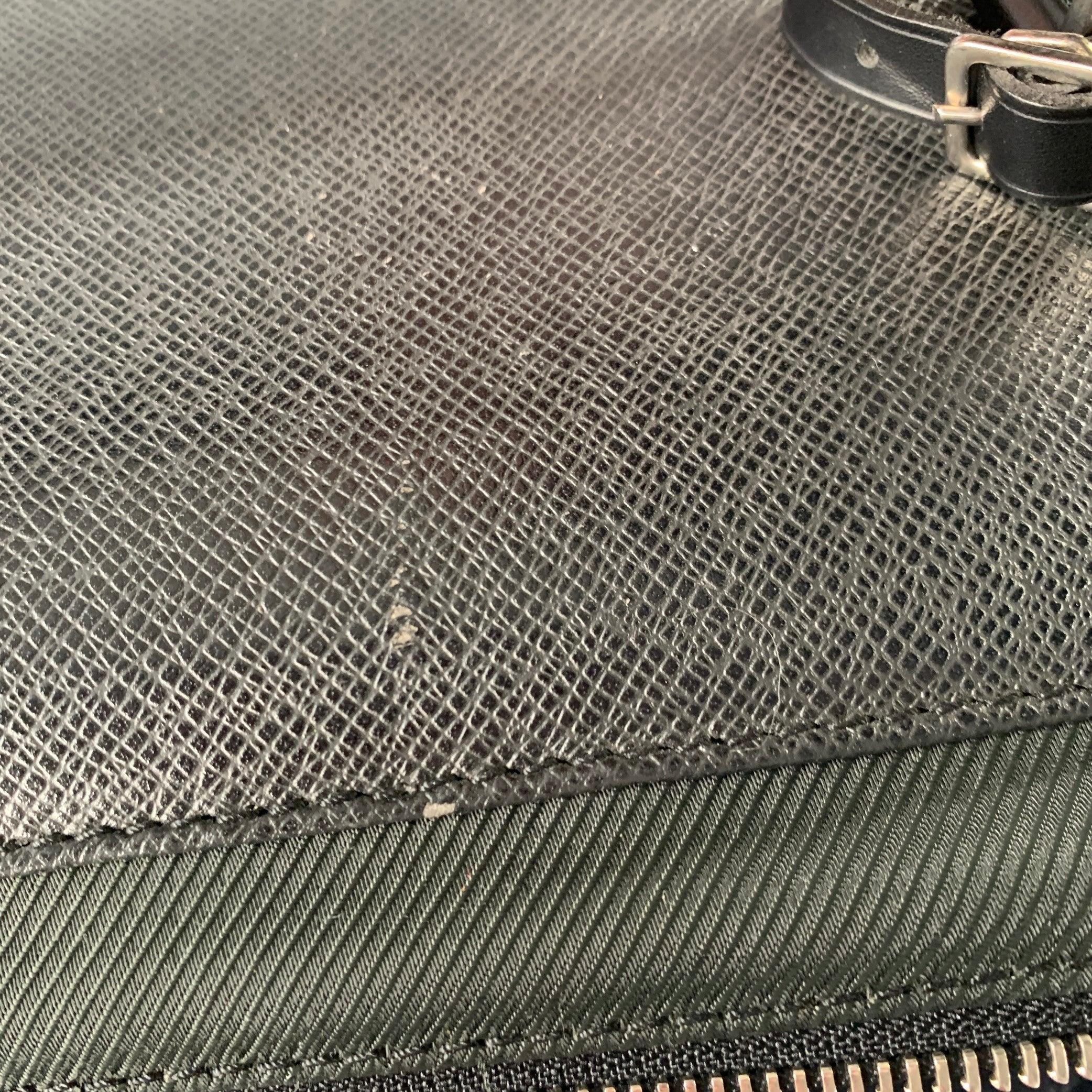 LOUIS VUITTON Taiga Santore Ardoise Green Black Two Tone Nylon Leather Travel Suitcase Bag For Sale 4