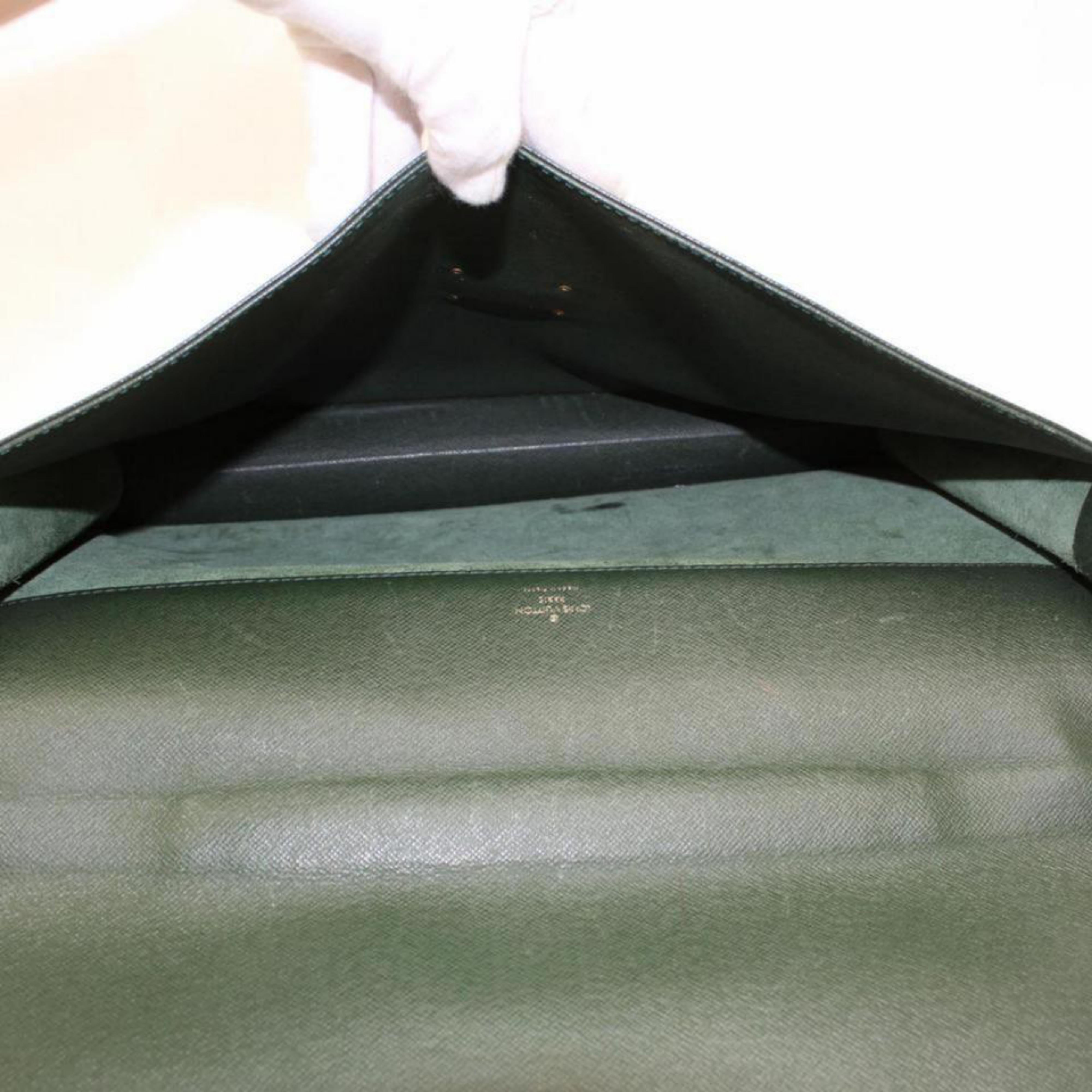 Louis Vuitton Taiga Serviette Kourad 370316 Green Leather Laptop Bag For Sale 5