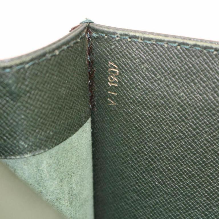 Louis Vuitton Taiga Serviette Kourad 370316 Green Leather Laptop Bag For Sale 7