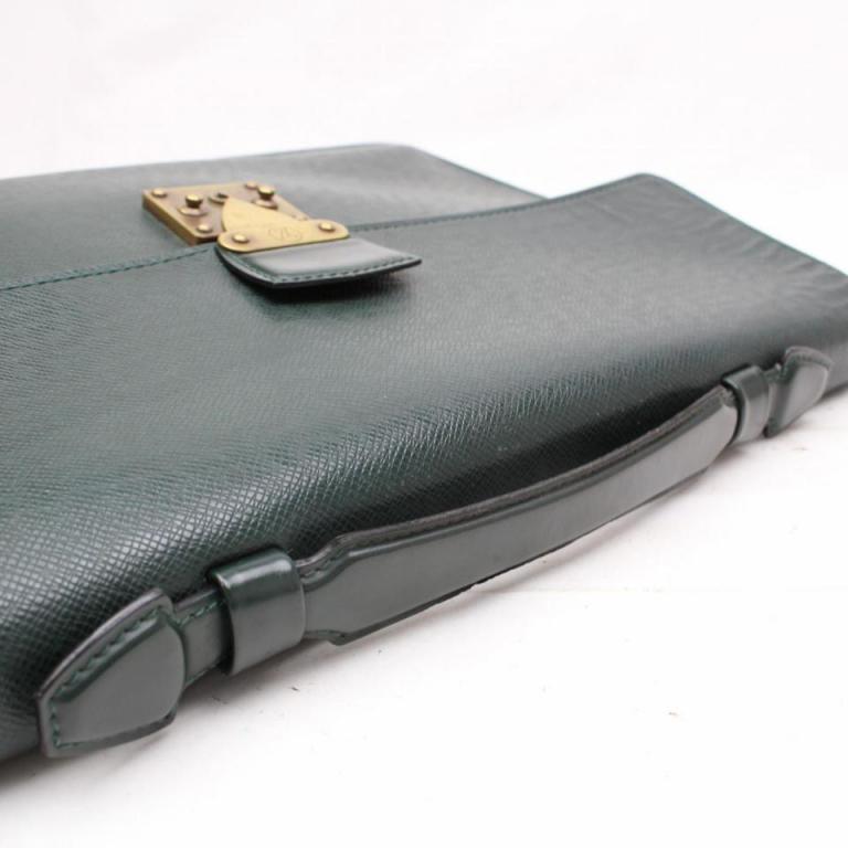 Women's Louis Vuitton Taiga Serviette Kourad 370316 Green Leather Laptop Bag For Sale