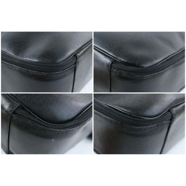 Louis Vuitton Black Taiga Leather Tura 2way Crossbody Messenger