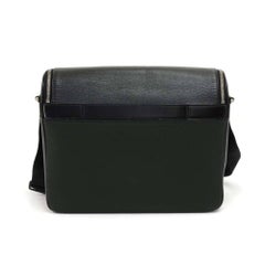 Louis Vuitton Taimyr Black Taiga Leather Messenger Bag