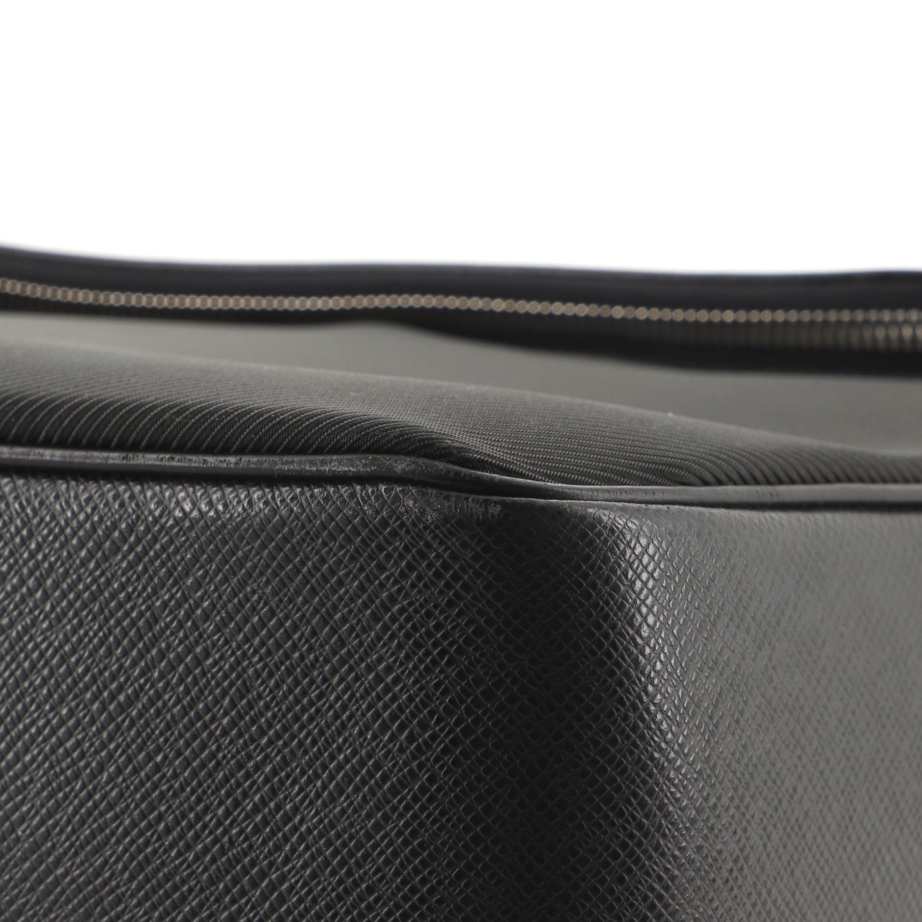Louis Vuitton Taimyr Messenger Bag Taiga aus Leder und Segeltuch 2
