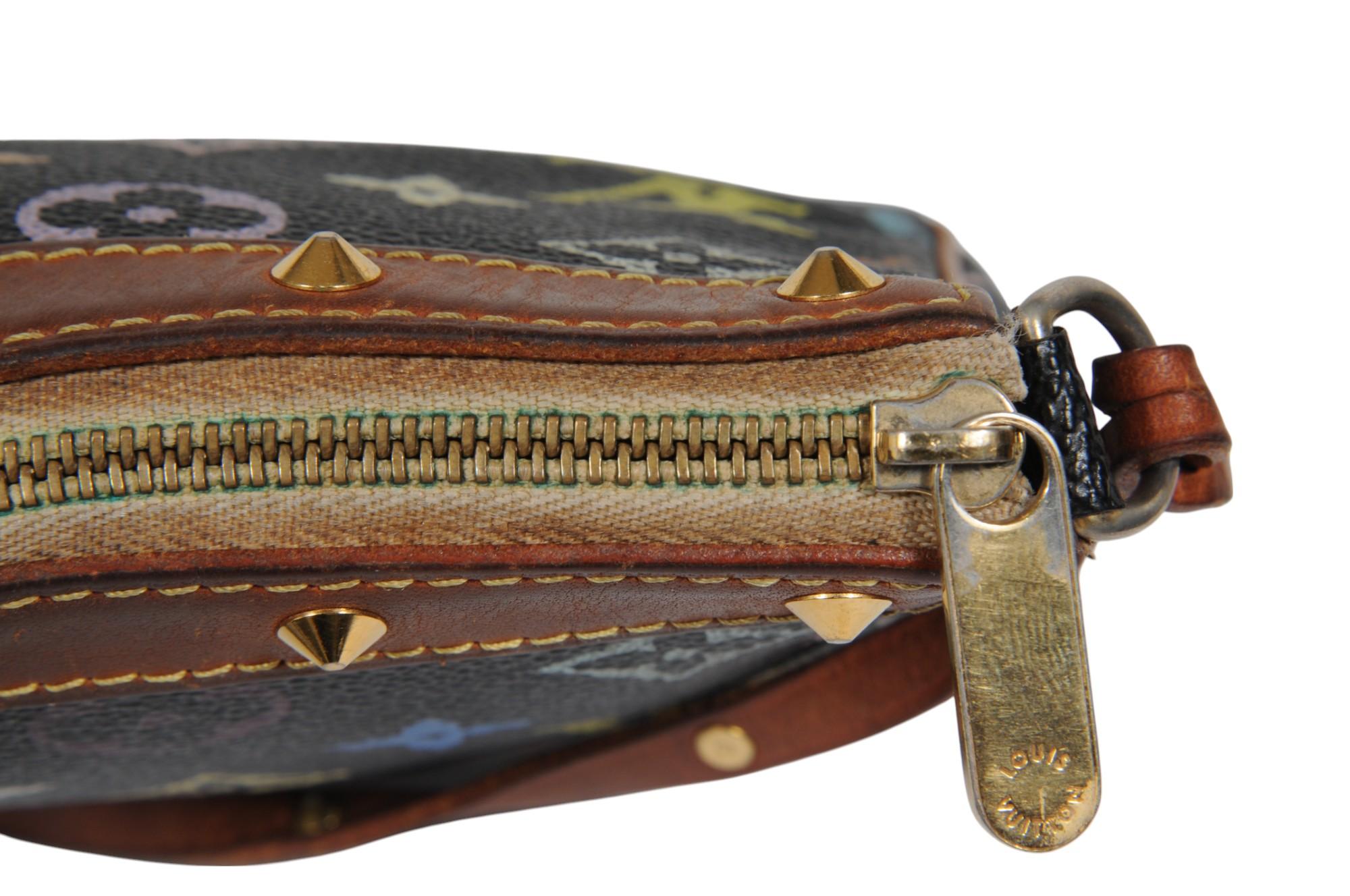 Louis Vuitton Takashi Murakami Pochette Accessoire Nero Marrone con Borchie in vendita 13
