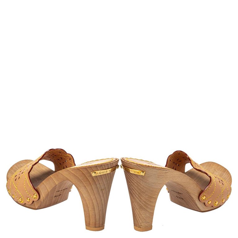 Louis Vuitton Tan Leather Wooden Slide Clog Sandals Size 40.5 Louis Vuitton