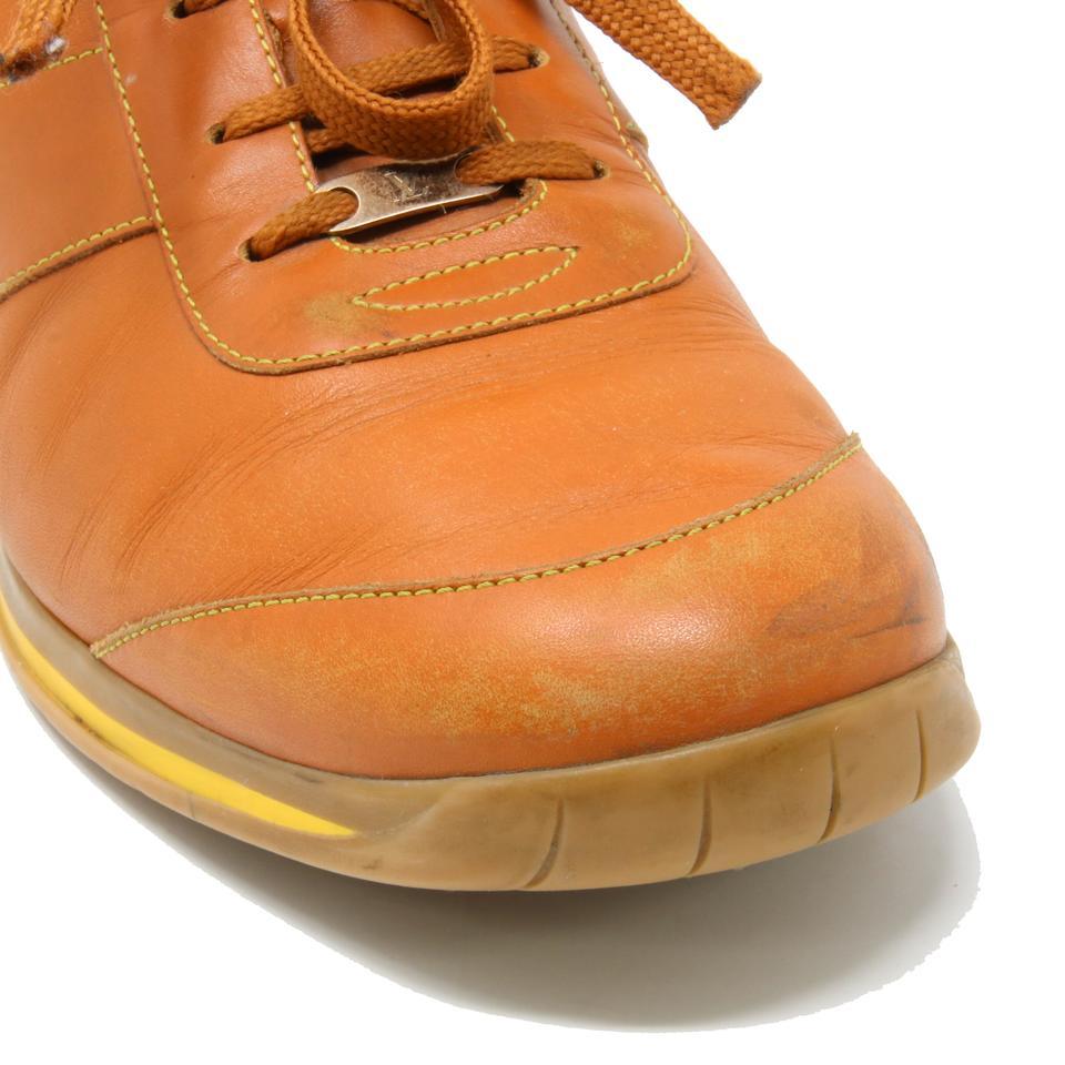 Louis Vuitton Tan Men's Calfskin Leather Leisure Sneaker Shoes LV-S0917P-0163 In Good Condition For Sale In Downey, CA