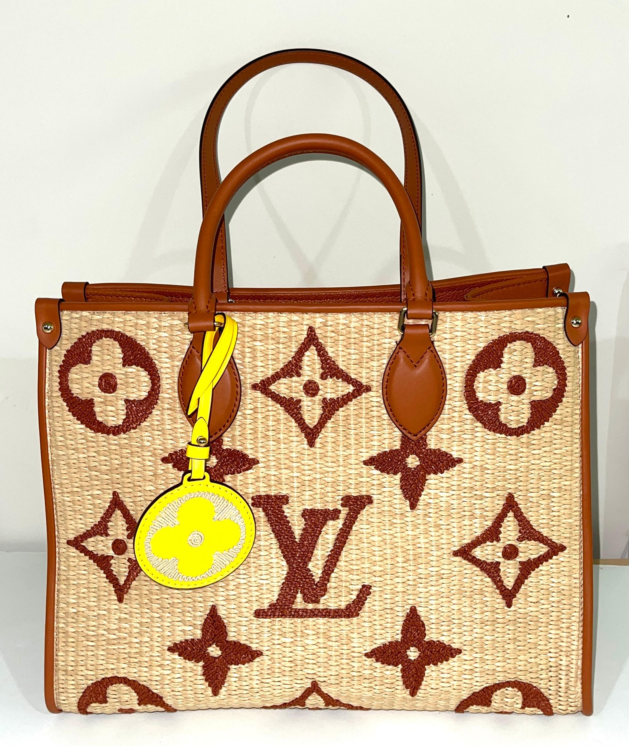 Louis Vuitton 
Onthego Tote
Raffia and Leather
Sold out
From the By the pool collection
Ladies this is the absolute best size !
Genius!
Opens so easy to get things quickly
Lightweight
Use as tote or shoulder
Louis Vuitton 
Onthego Tote
New Size
