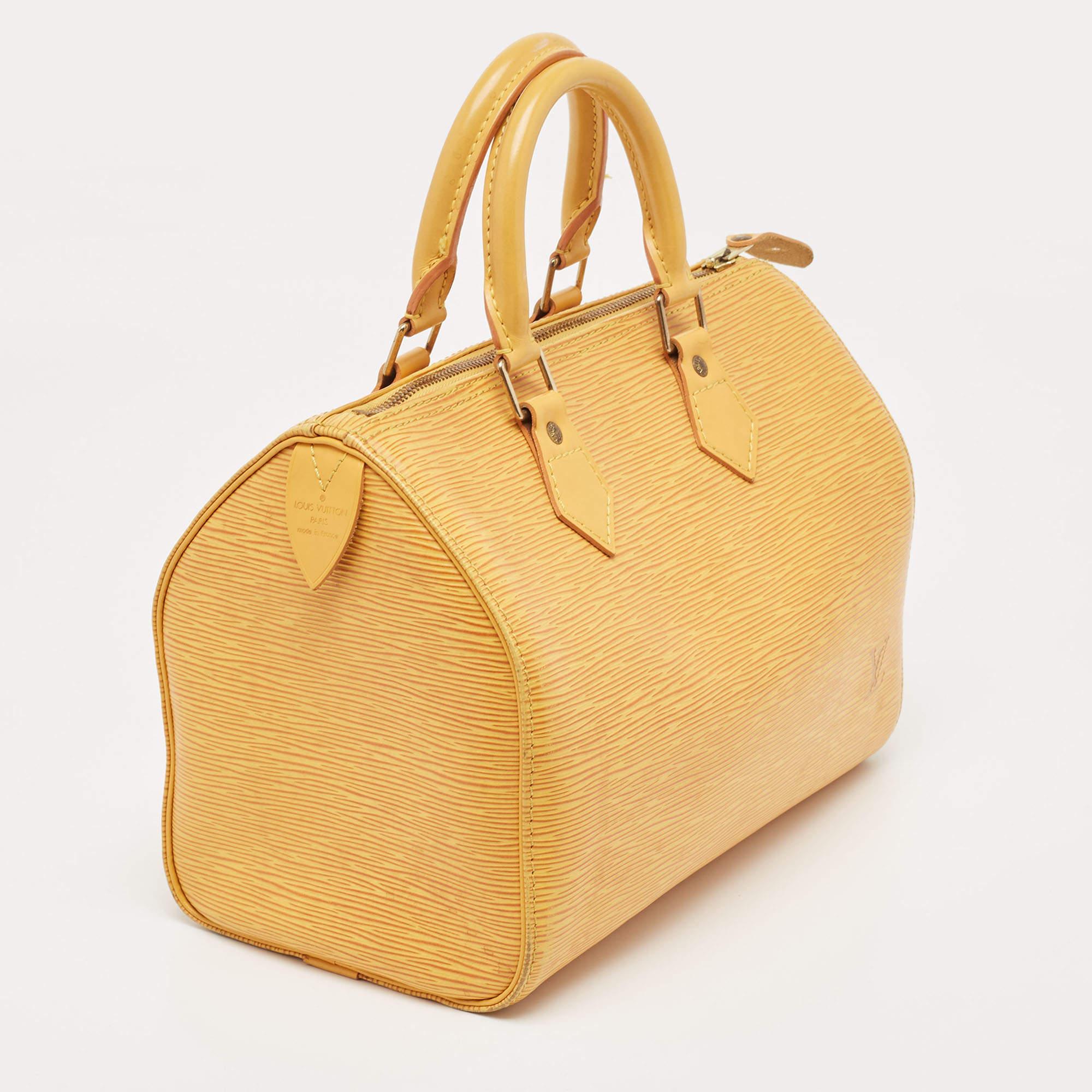 Louis Vuitton sac Speedy 25 en cuir épi jaune gaufré Pour femmes en vente