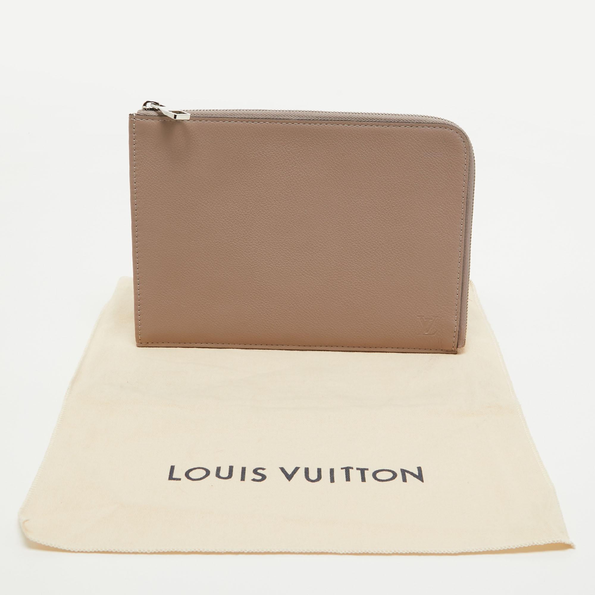 Louis Vuitton Taupe Leather Pochette Jour PM For Sale 8