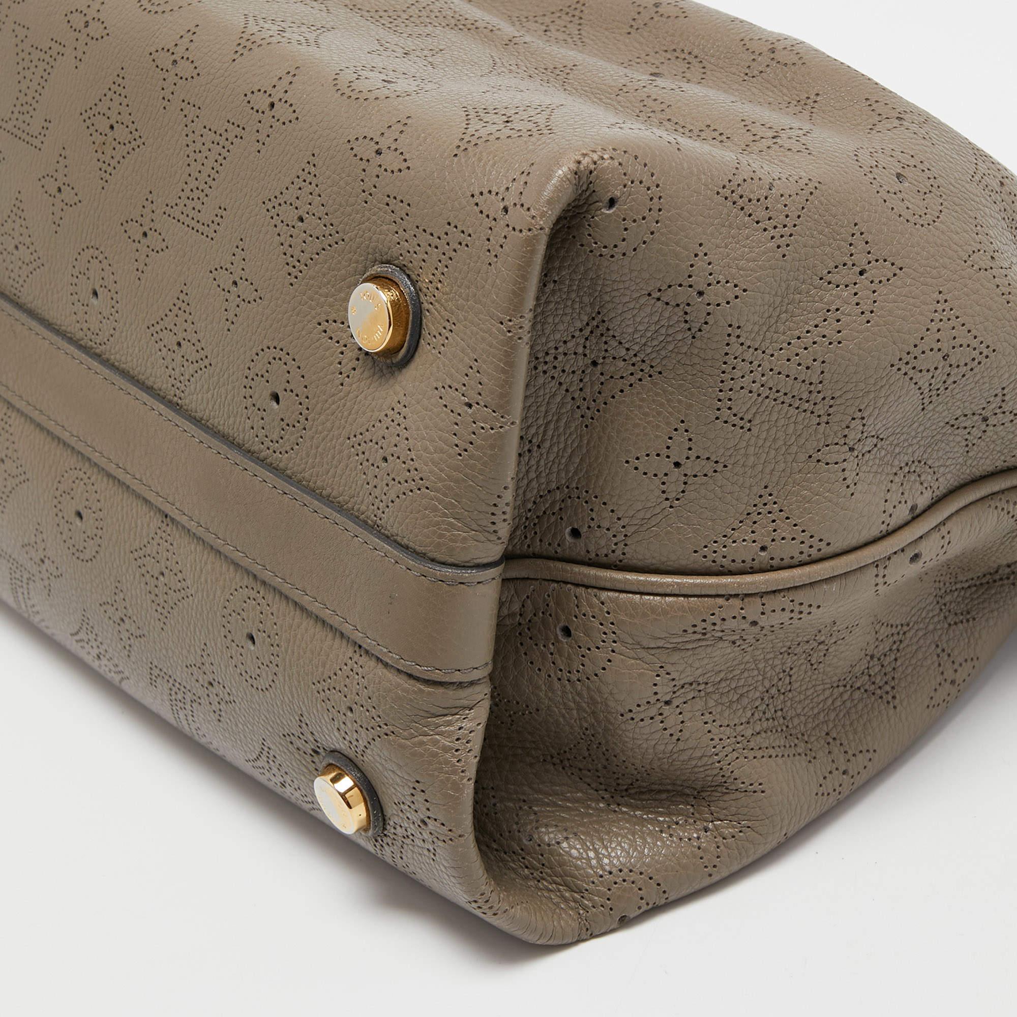 Louis Vuitton Taupe Monogram Mahina Leather Cirrus PM Bag 9
