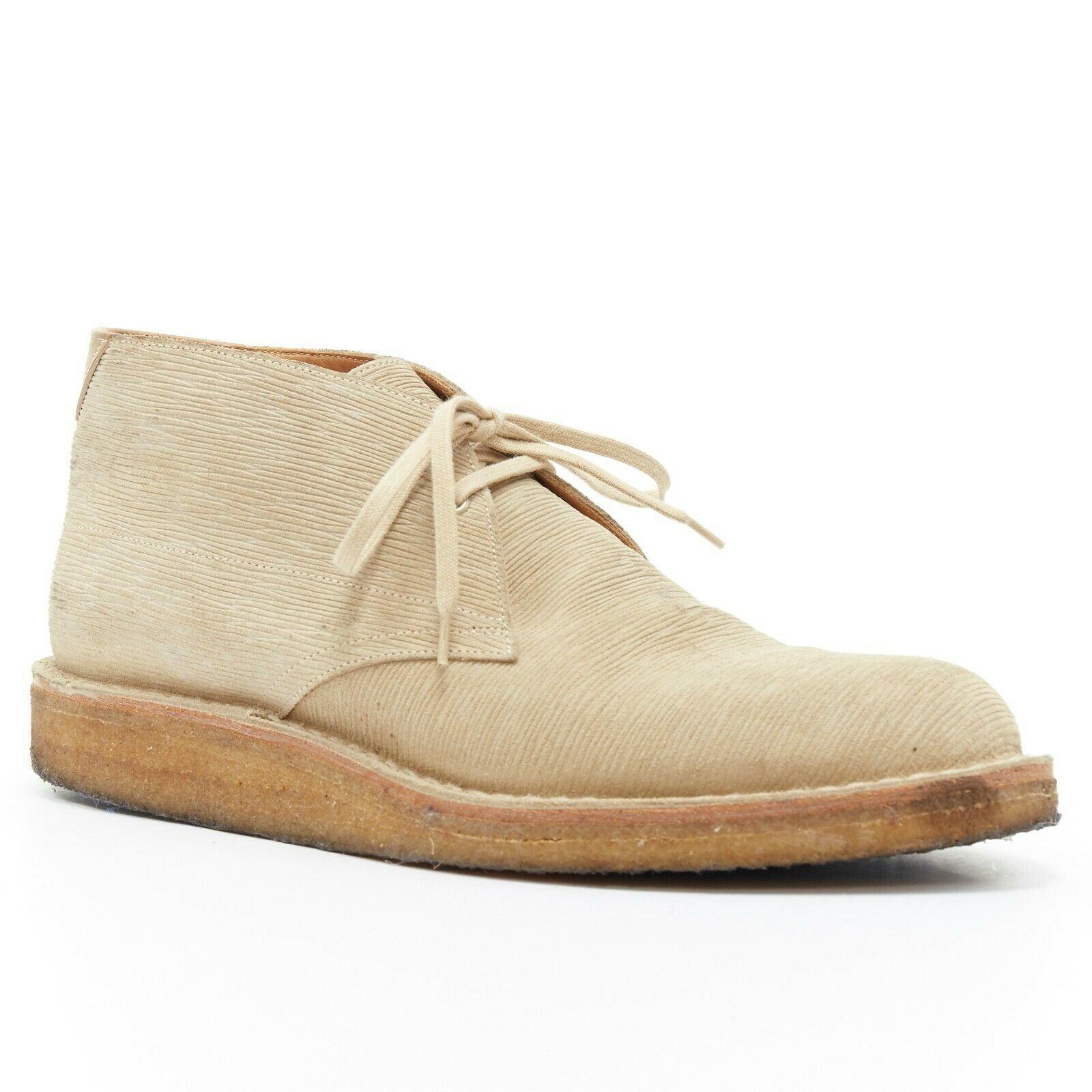 LOUIS VUITTON taupe sand epi suede crepe sole ankle desert boot UK5 EU39 
Reference: TGAS/A03125 
Brand: Louis Vuitton 
Material: Suede 
Color: Brown 
Extra Detail: Desert boot. Light beige stone upper. Epi textured suede leather upper. Round toe.