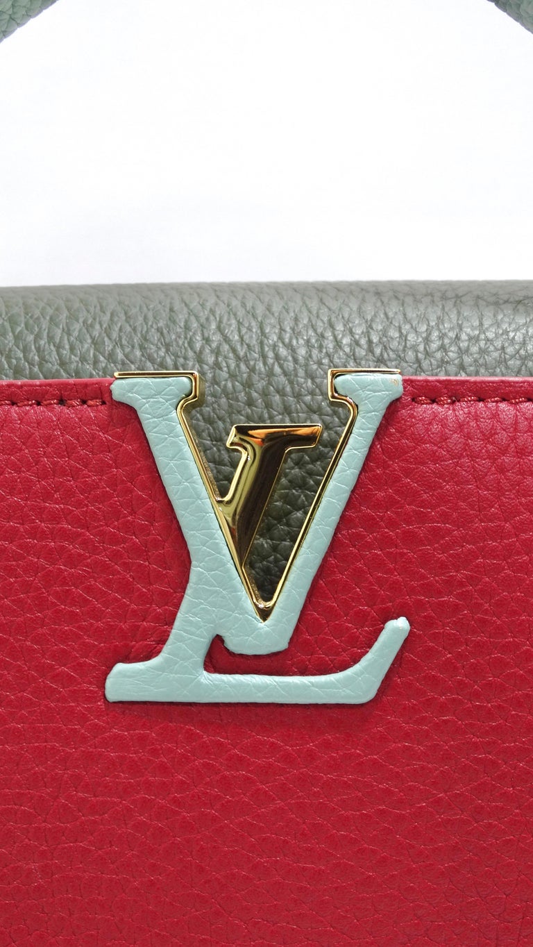 Louis Vuitton Taurillon Capucines BB Mint and Burgundy  In Excellent Condition For Sale In Scottsdale, AZ