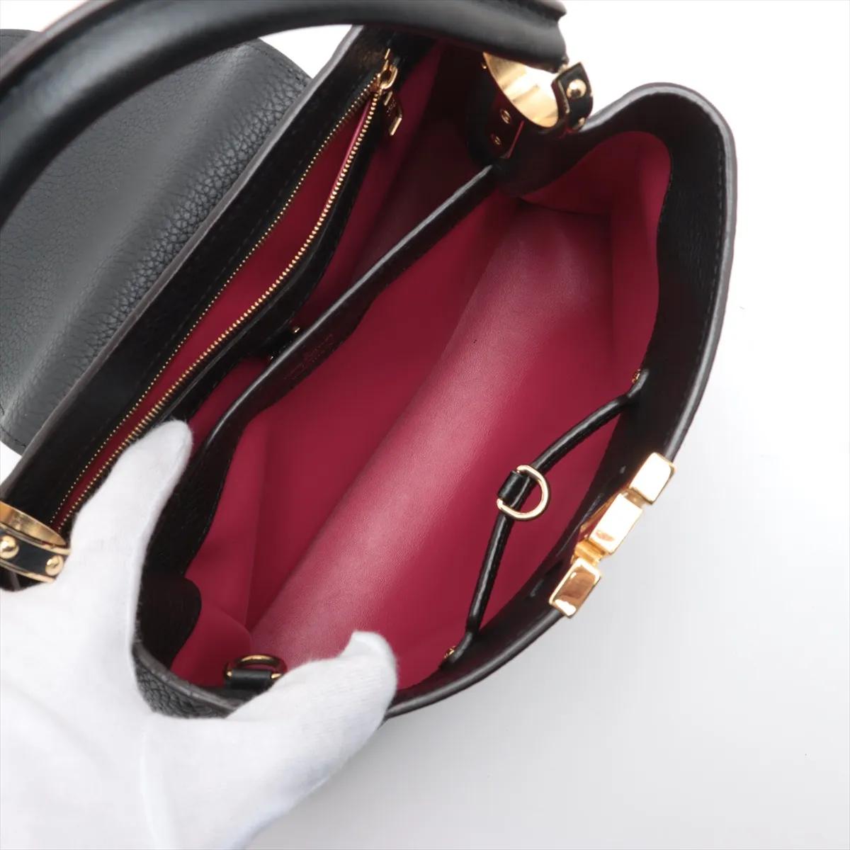 *Louis Vuitton Taurillon Capucines PM Schwarz im Angebot 5