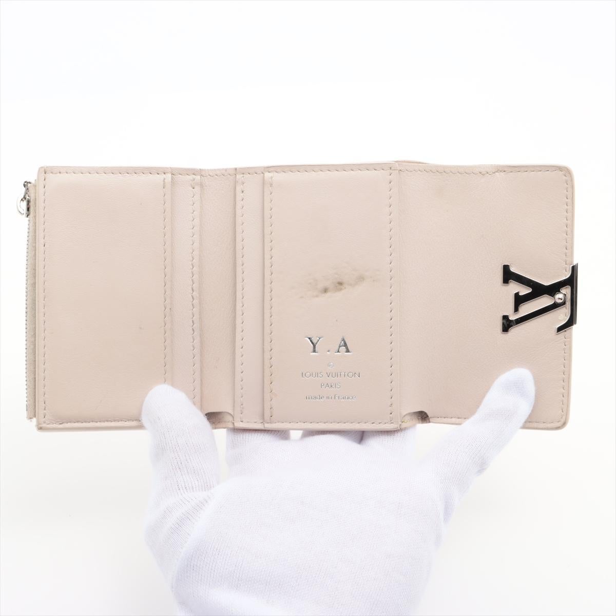 Louis Vuitton Taurillon Portefeuille Capucines Yellow x Beige Wallet For Sale 1