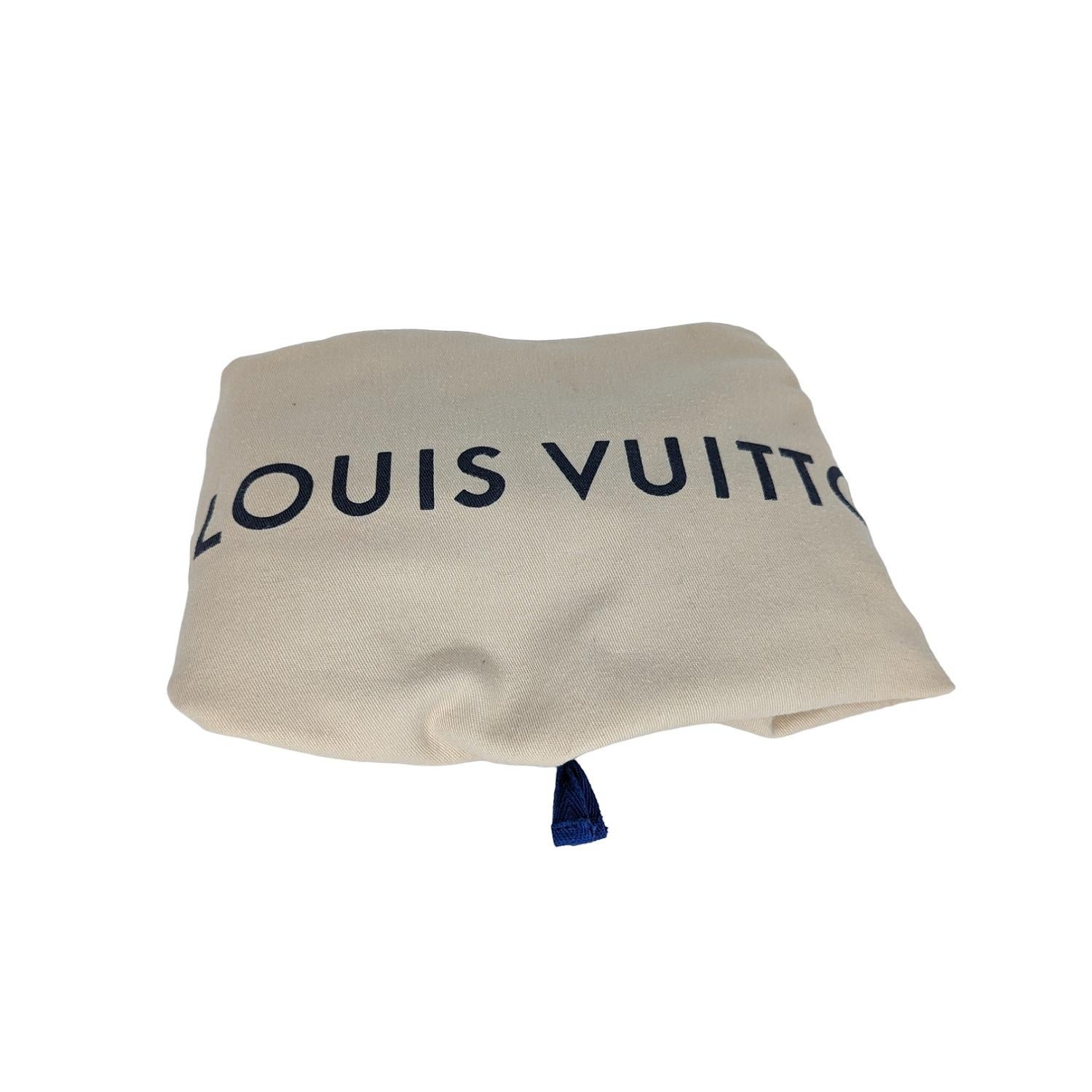 Louis Vuitton Taurillon Python Trim Capucines MM Satchel 7
