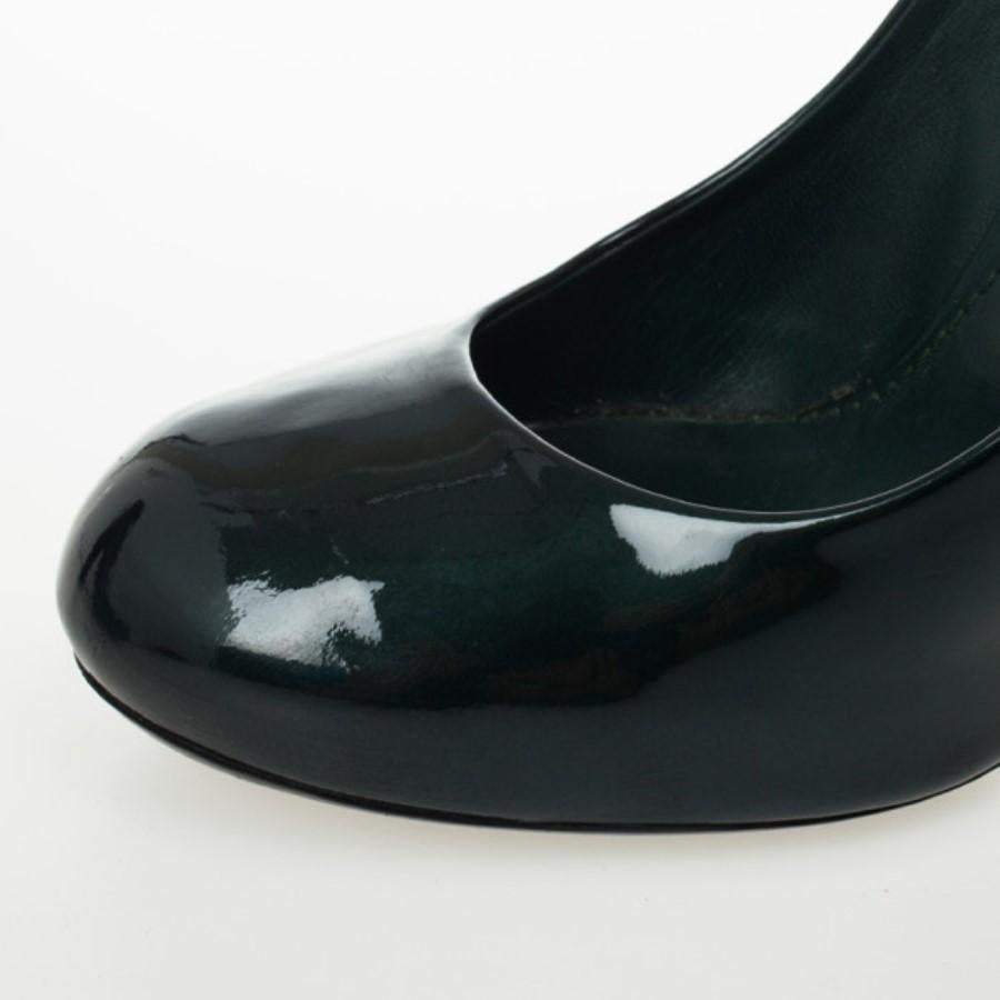 Louis Vuitton Teal Patent Fetish Mary Jane Pumps Size 40 In Good Condition For Sale In Dubai, Al Qouz 2