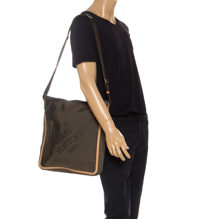 Louis Vuitton Sand Damier Geant Canvas Vertical Messenger Bag