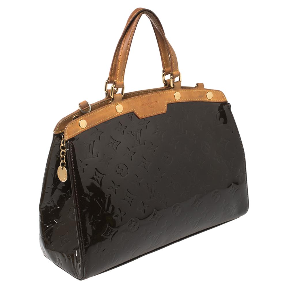 Louis Vuitton Terre D’Ombre Monogram Vernis Brea MM Bag In Good Condition In Dubai, Al Qouz 2
