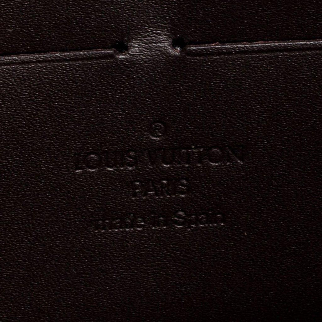 Women's Louis Vuitton Terre D’Ombre Monogram Vernis Zippy Wallet