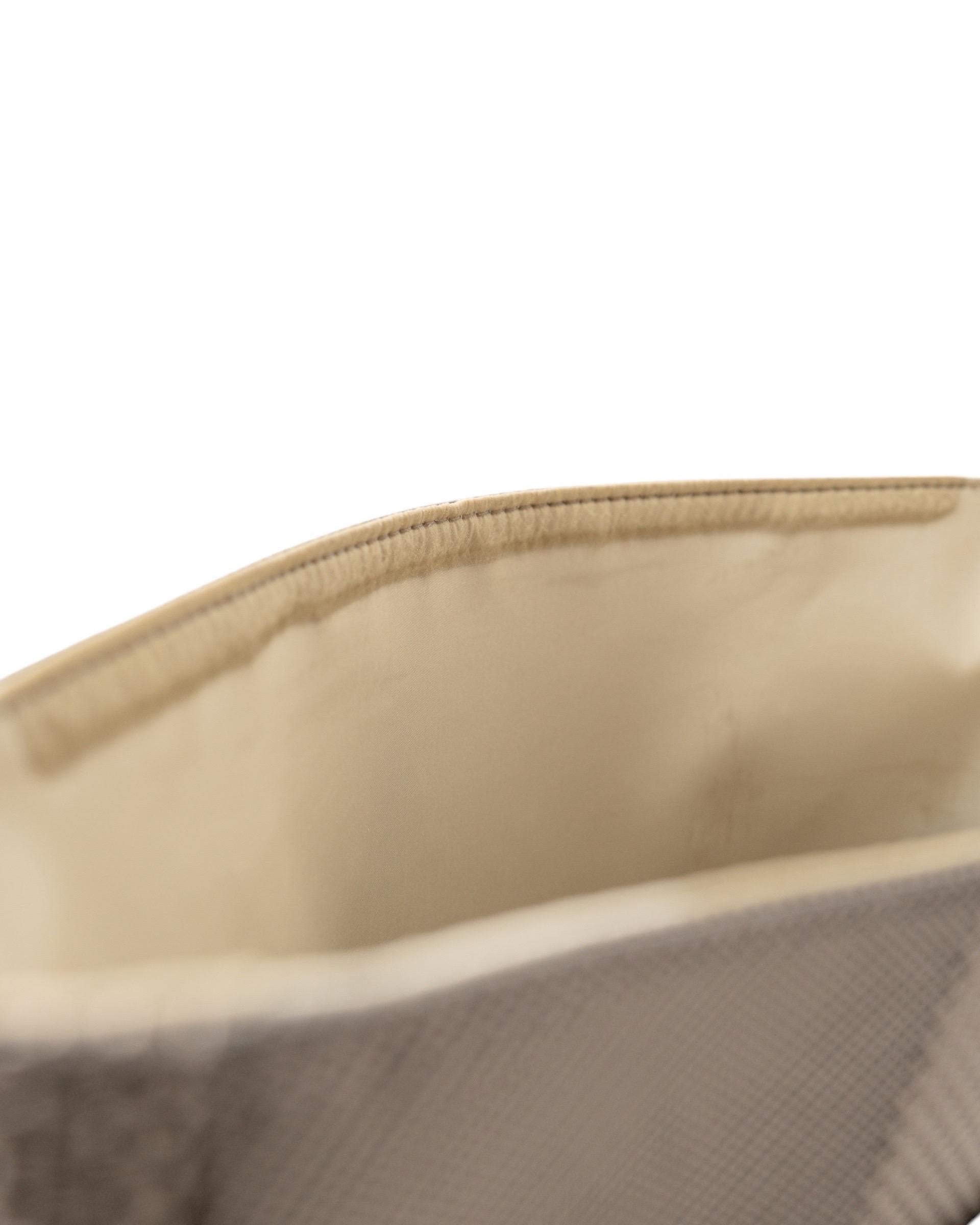 Louis Vuitton Terre Messenger MM  In Tela Damier Marrone For Sale 11