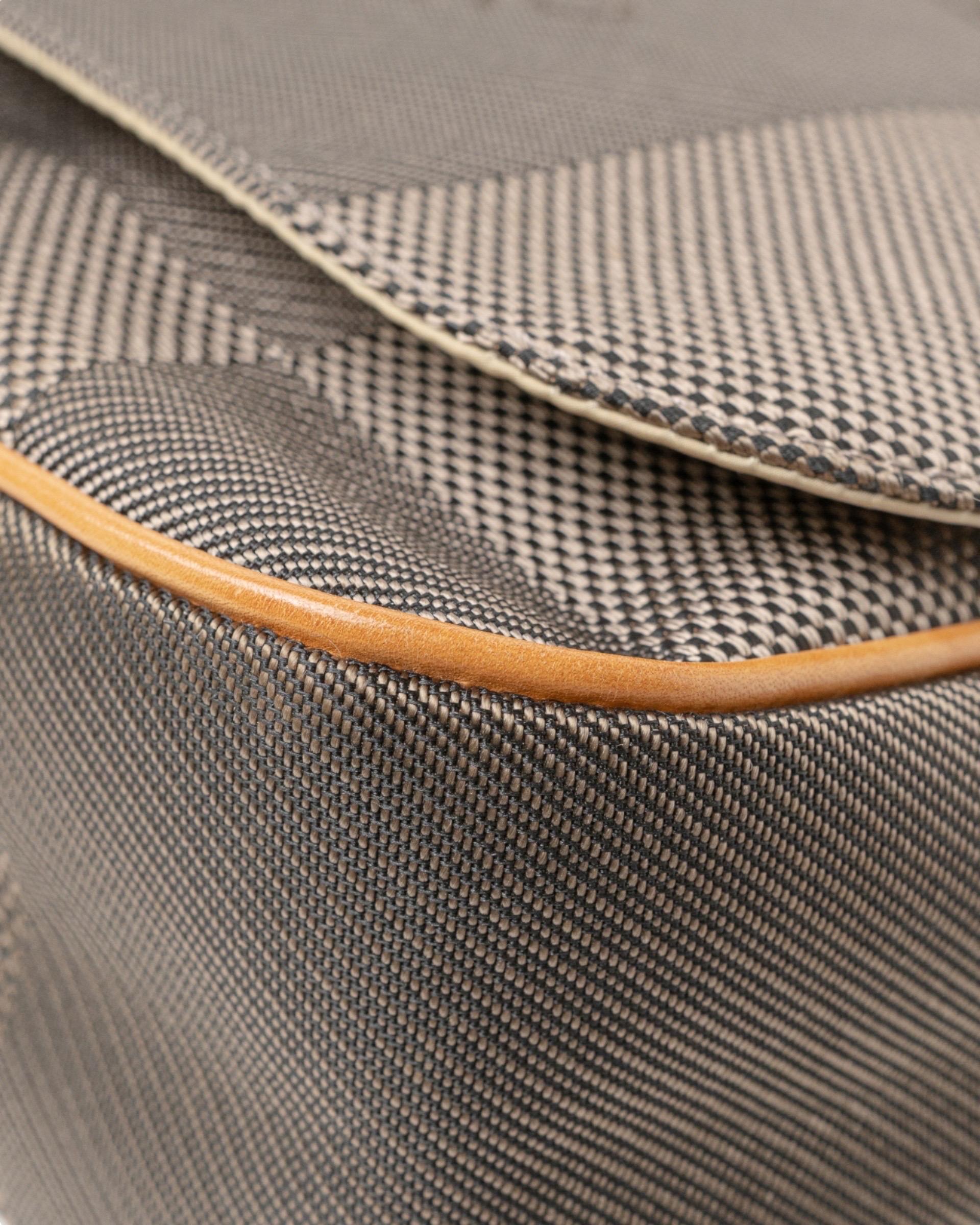 Louis Vuitton Terre Messenger MM  In Tela Damier Marrone For Sale 3