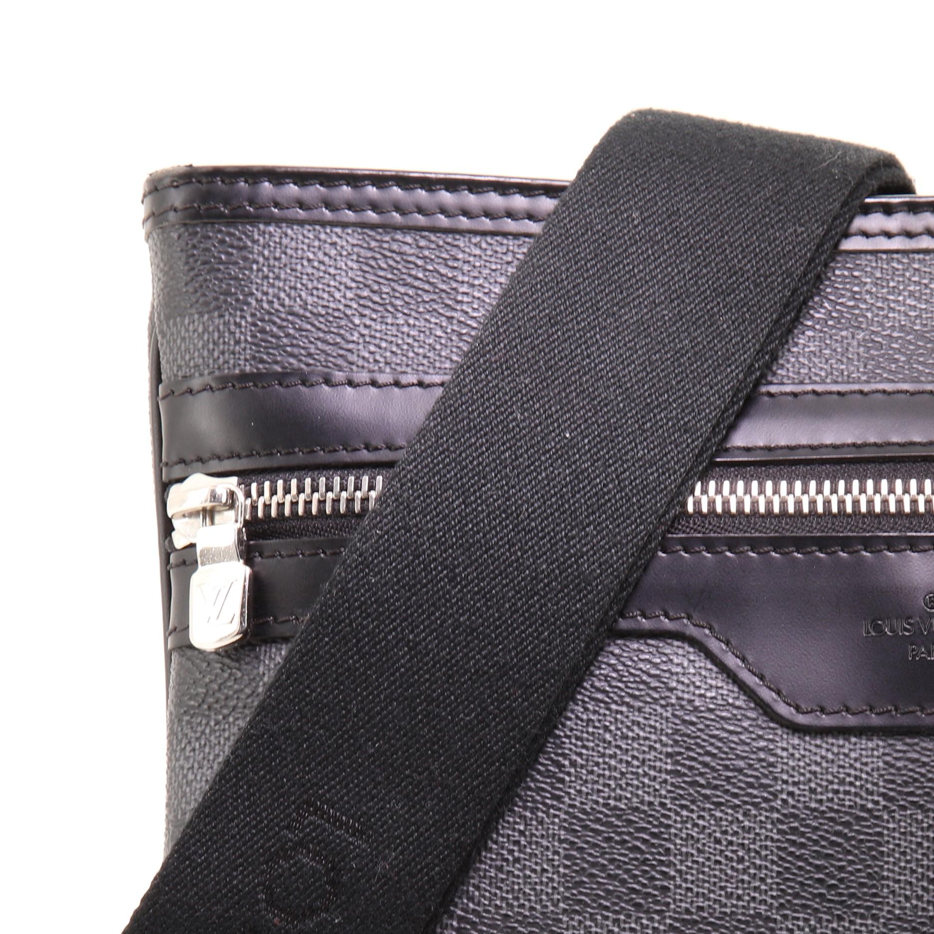 Louis Vuitton Thomas Handbag Damier Graphite In Good Condition In NY, NY