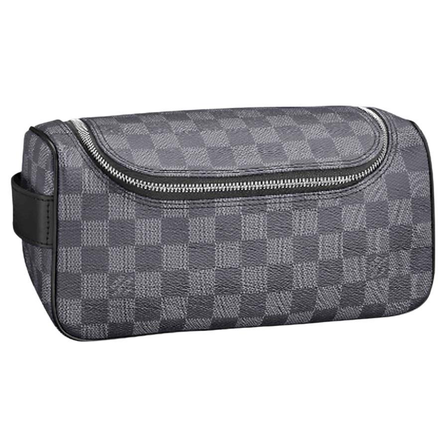 Louis Vuitton Toiletry Bag For Sale at 1stDibs
